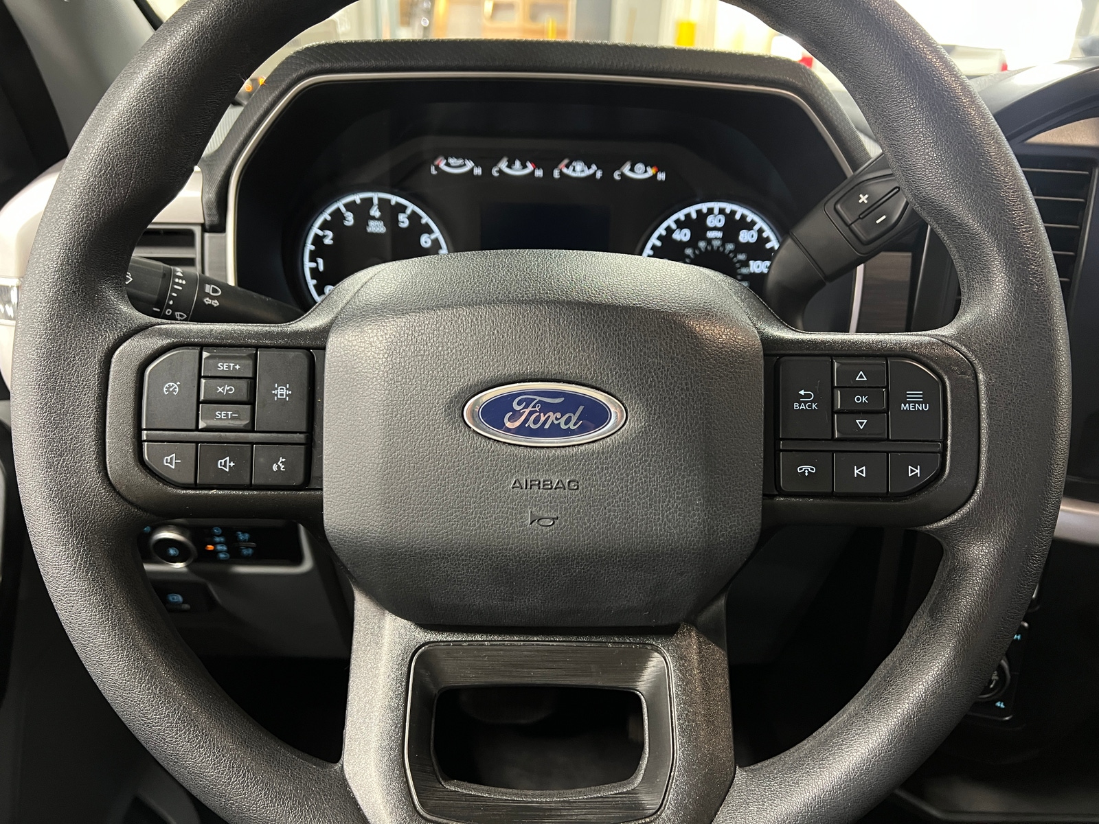 Thumbnail: 2023 Ford Econoline - 5