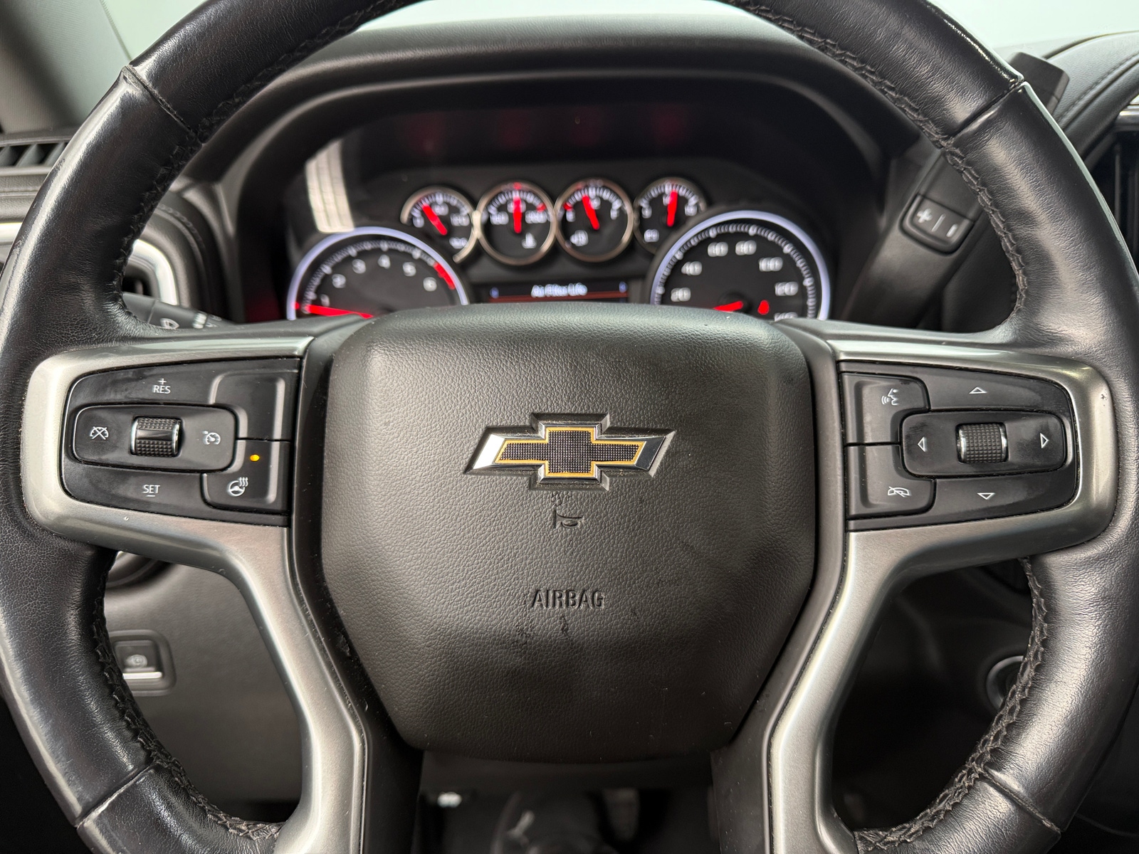 Thumbnail: 2019 Chevrolet Silverado 1500 - 5