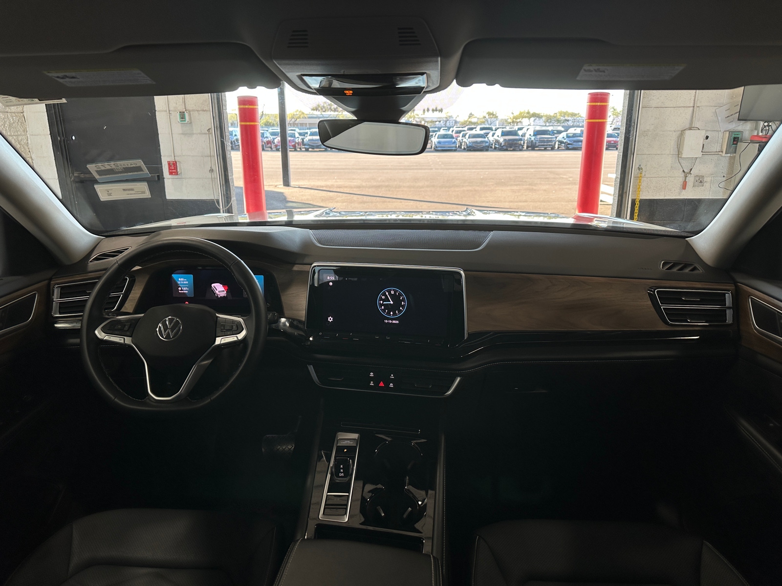 Thumbnail: 2025 Volkswagen Atlas - 2