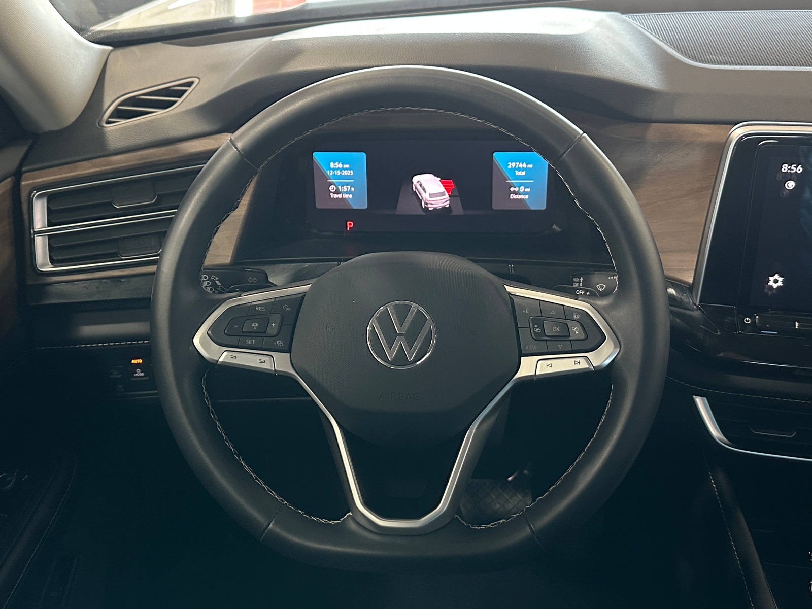 Thumbnail: 2025 Volkswagen Atlas - 4