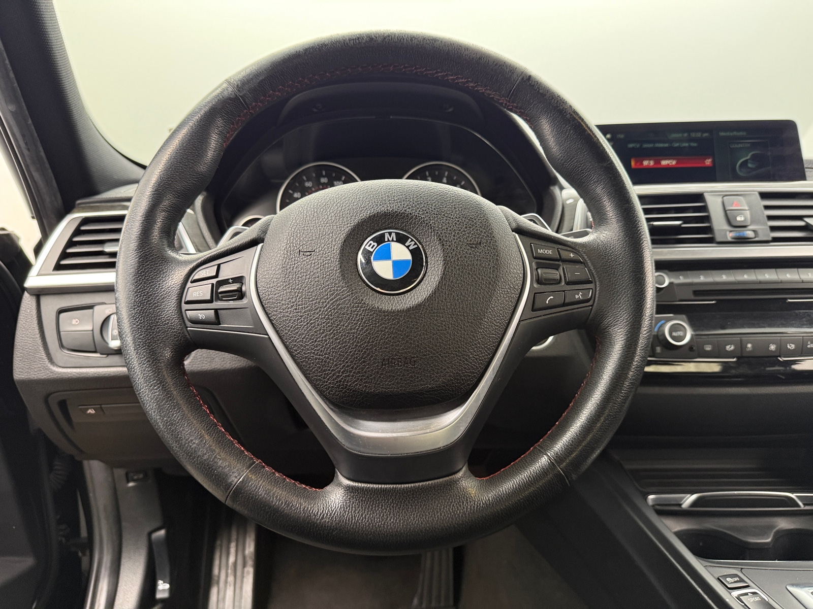 Thumbnail: 2018 BMW 3 Series - 4