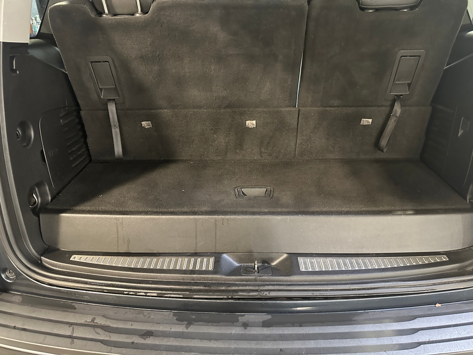 Thumbnail: 2020 Chevrolet Tahoe - 6