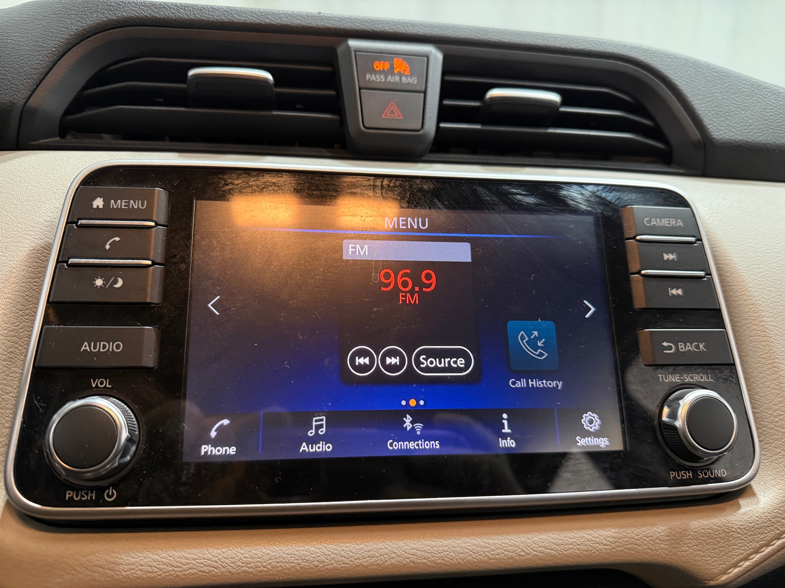 Thumbnail: 2021 Nissan Versa - 4