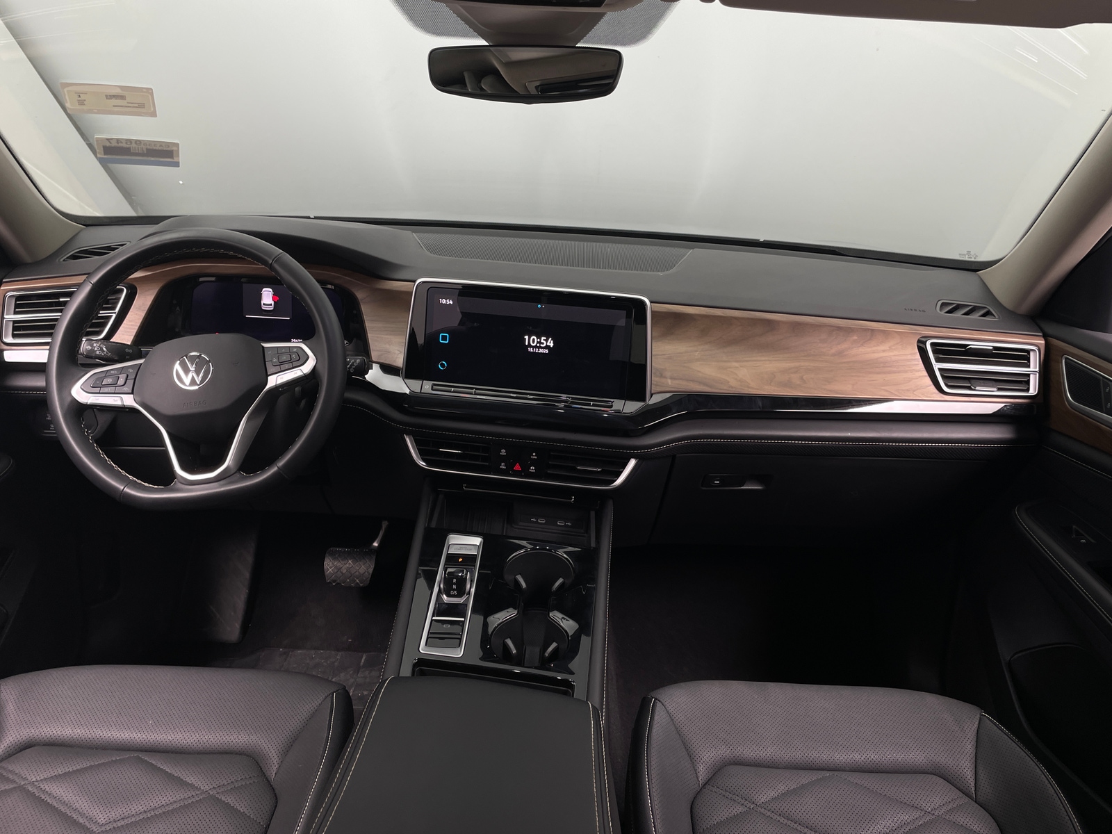 Thumbnail: 2025 Volkswagen Atlas - 2