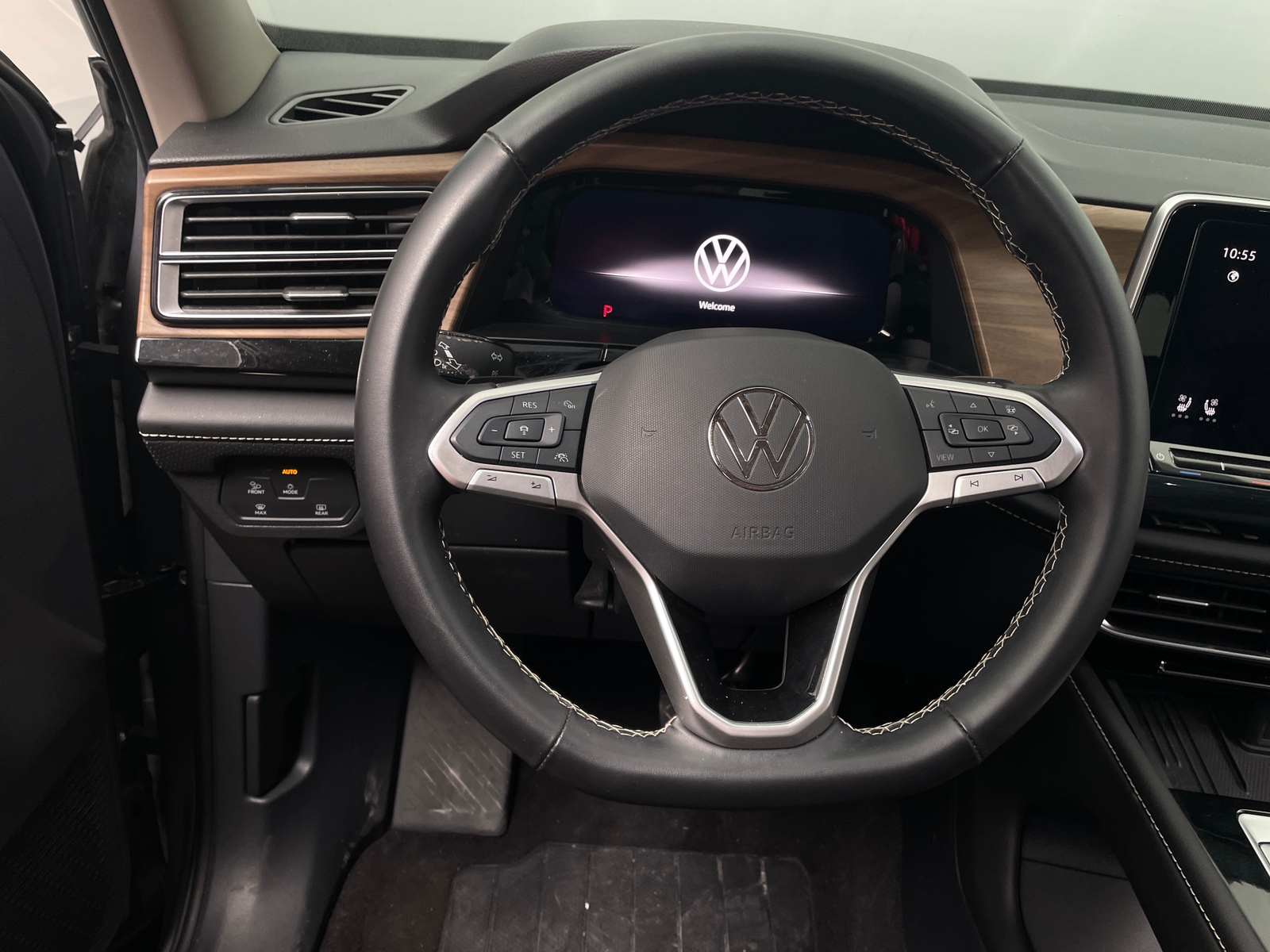 Thumbnail: 2025 Volkswagen Atlas - 4