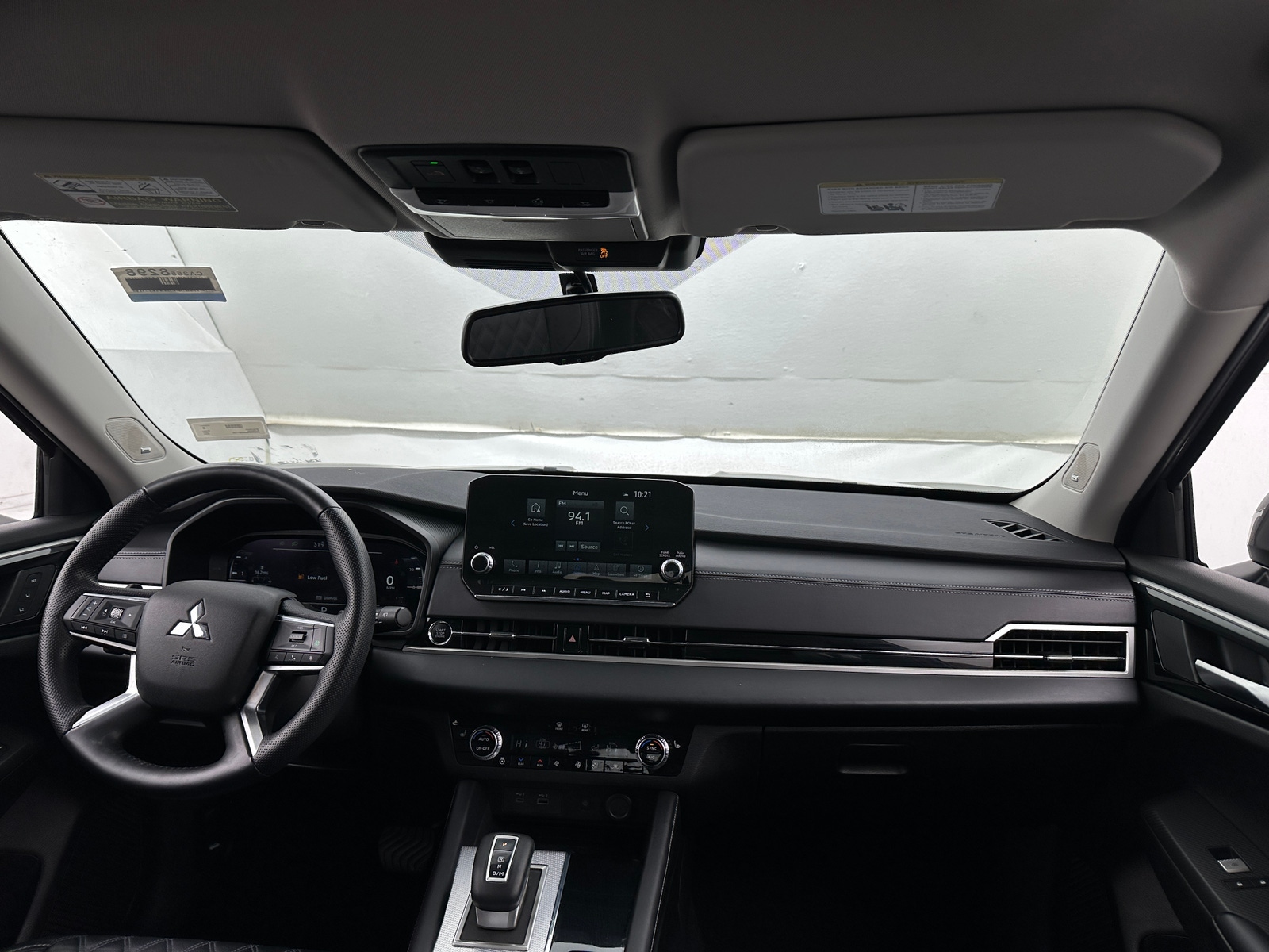 Thumbnail: 2024 Mitsubishi Outlander - 2