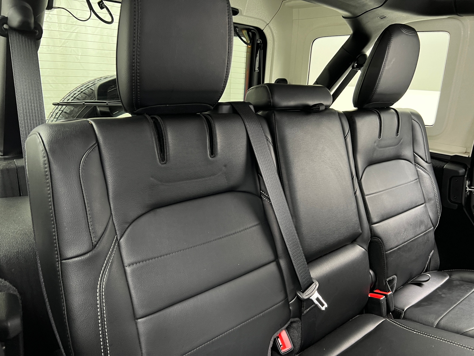 Thumbnail: 2021 Jeep Wrangler - 5