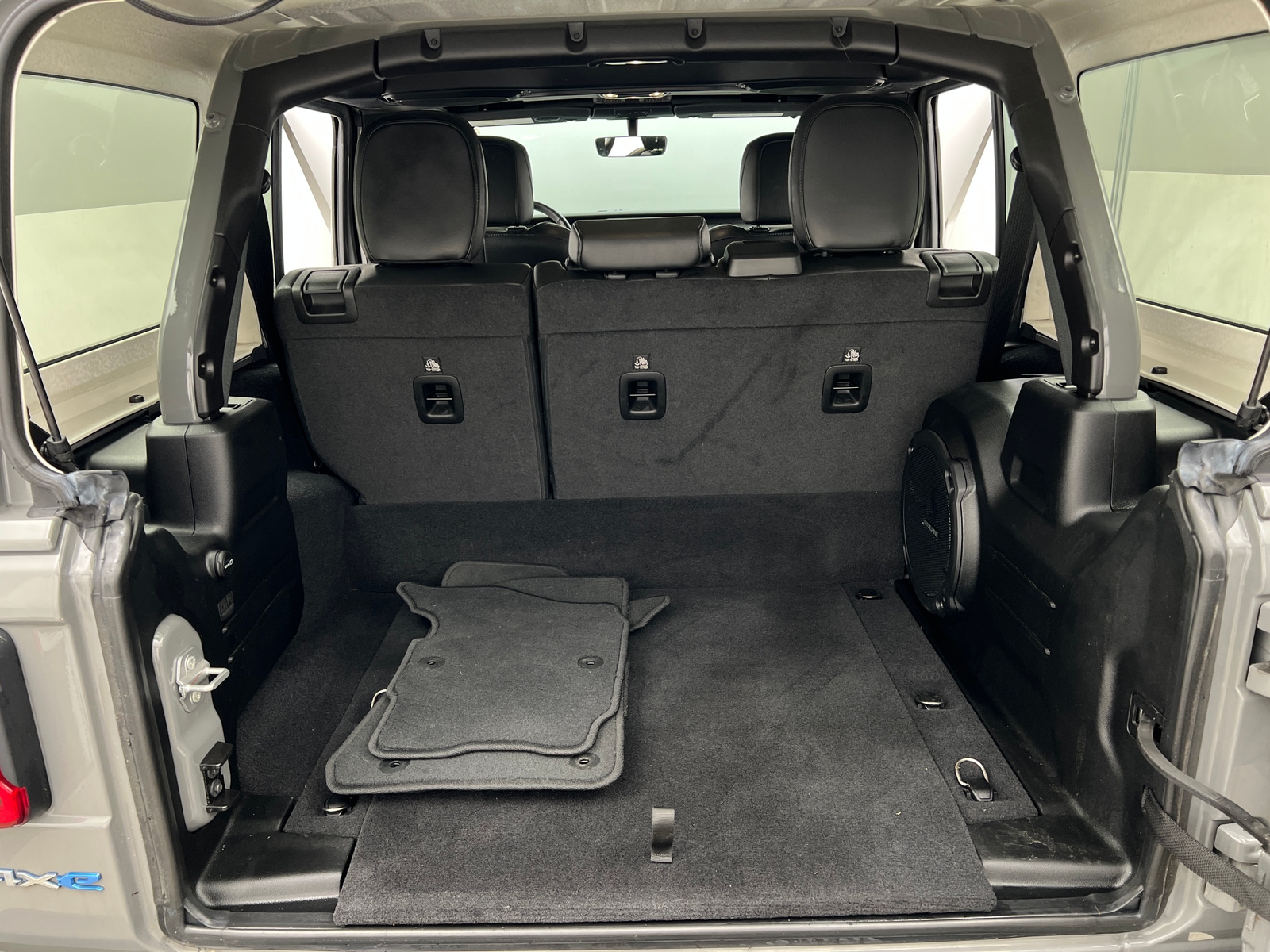 Thumbnail: 2021 Jeep Wrangler - 6