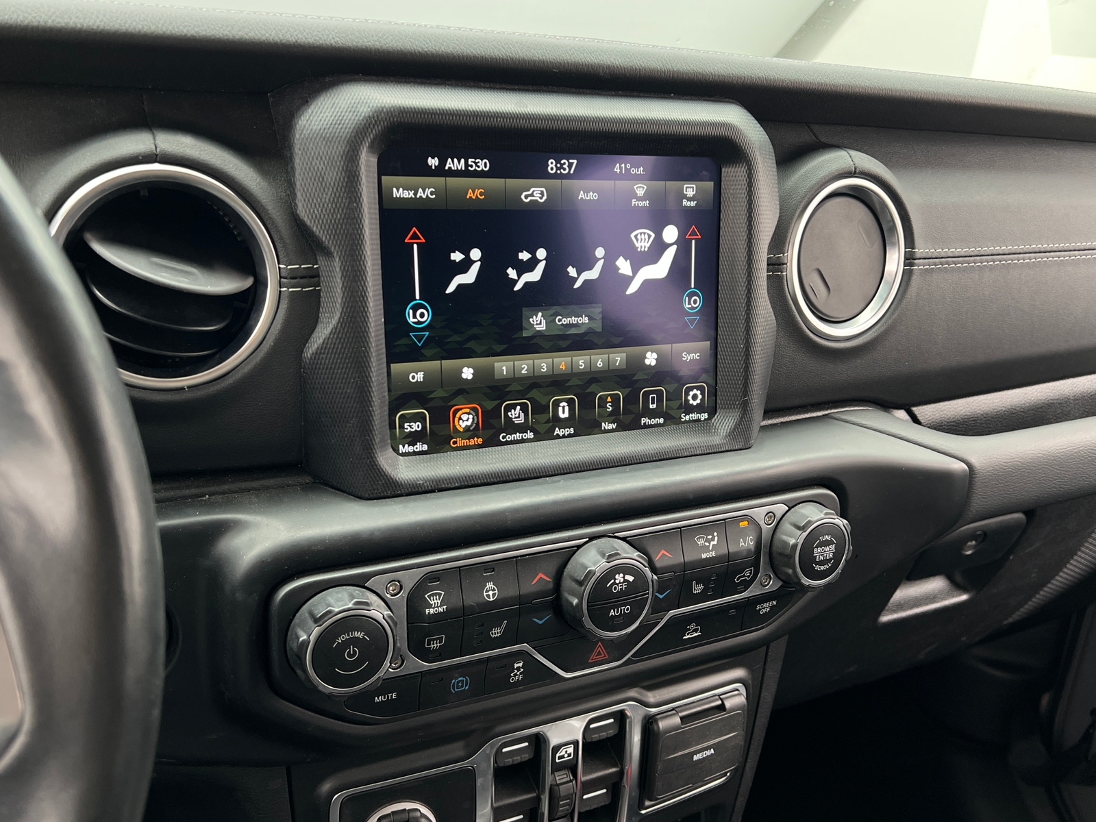 Thumbnail: 2021 Jeep Wrangler - 3