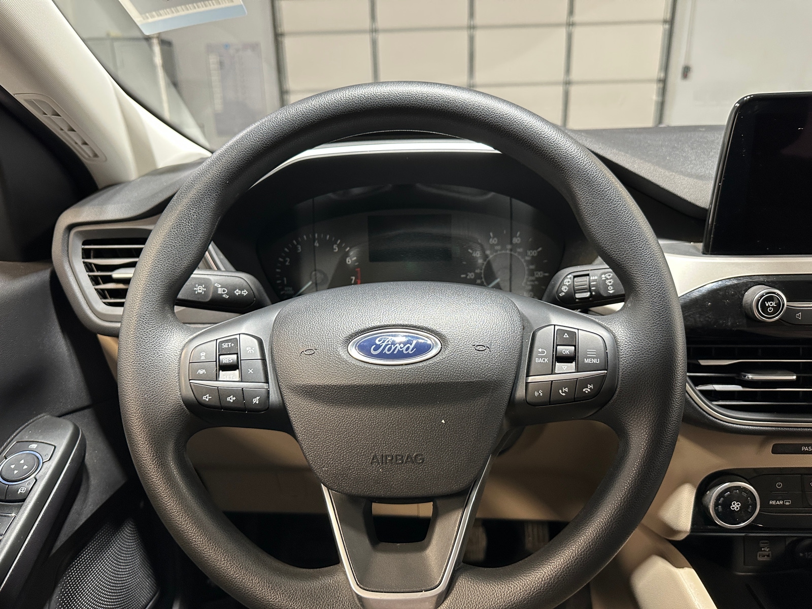 Thumbnail: 2022 Ford Escape - 5