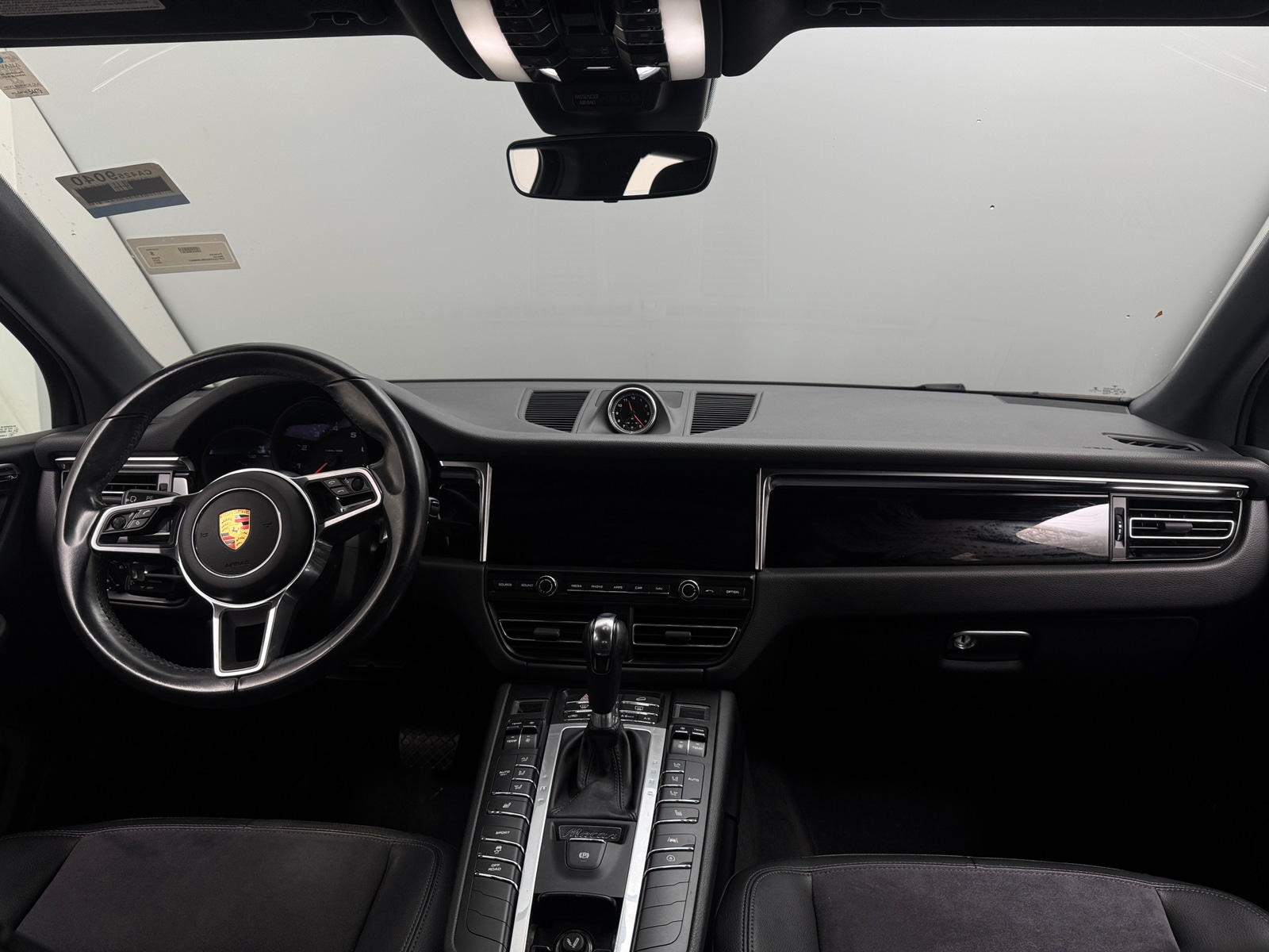 Thumbnail: 2021 Porsche Macan - 2