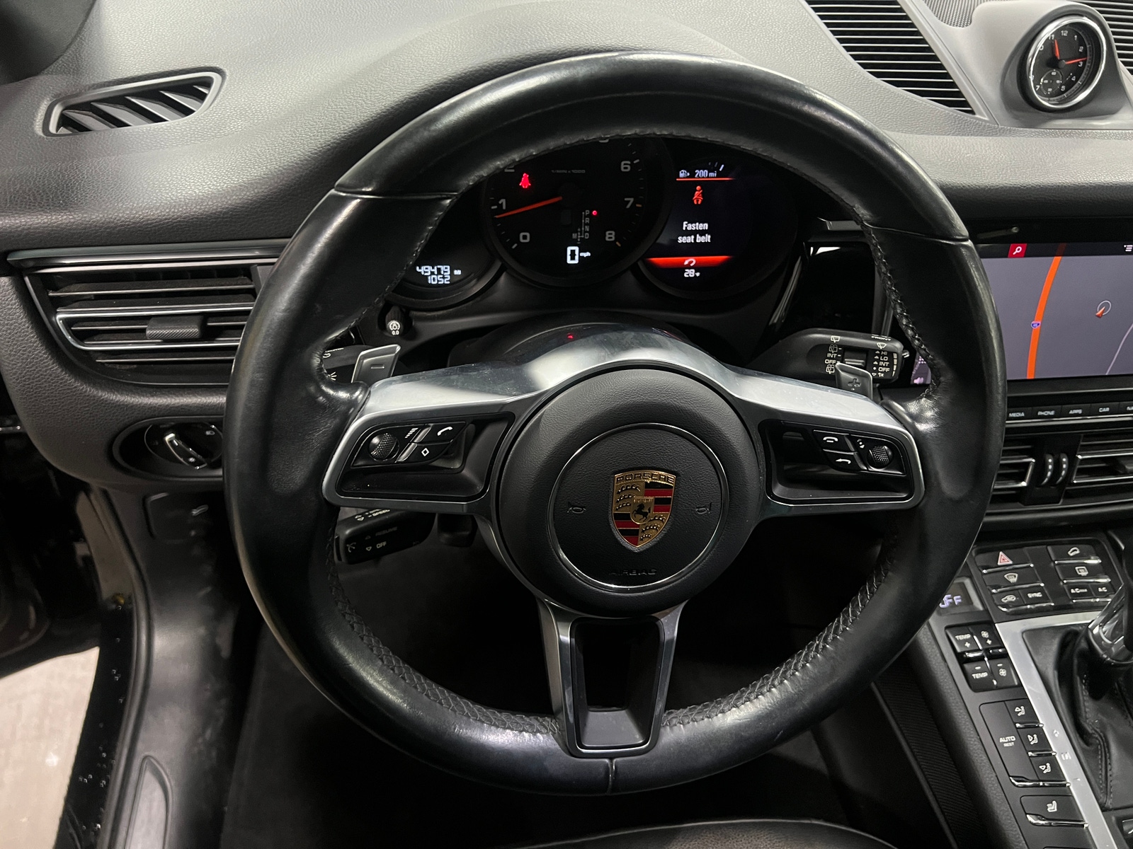 Thumbnail: 2021 Porsche Macan - 4