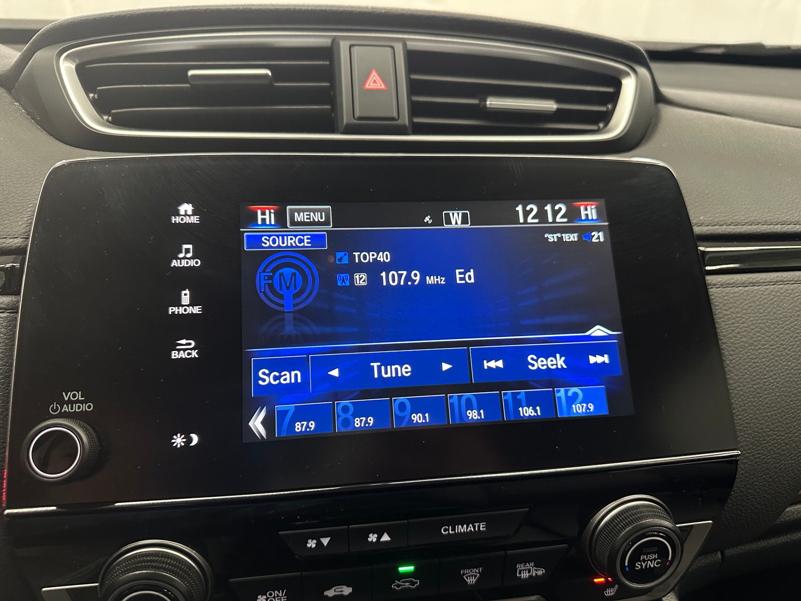 Thumbnail: 2018 Honda CR-V - 3