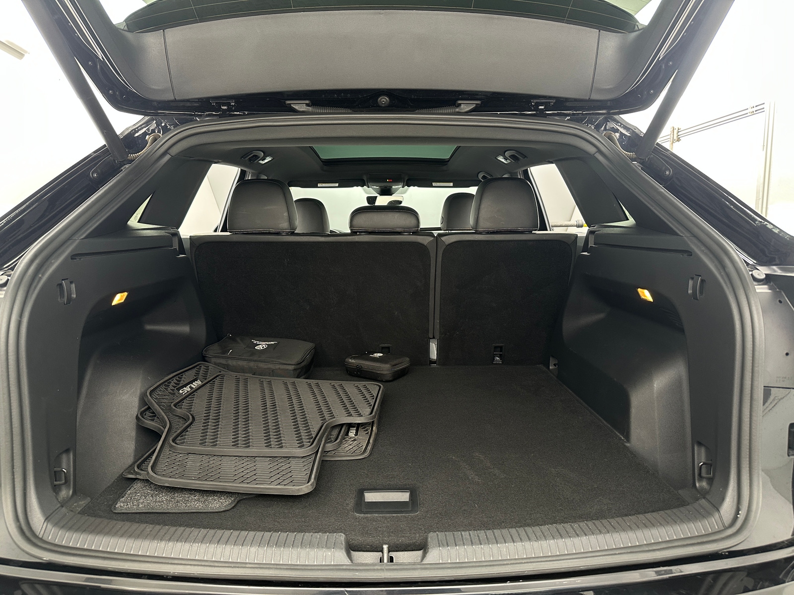 Thumbnail: 2022 Volkswagen Atlas - 6