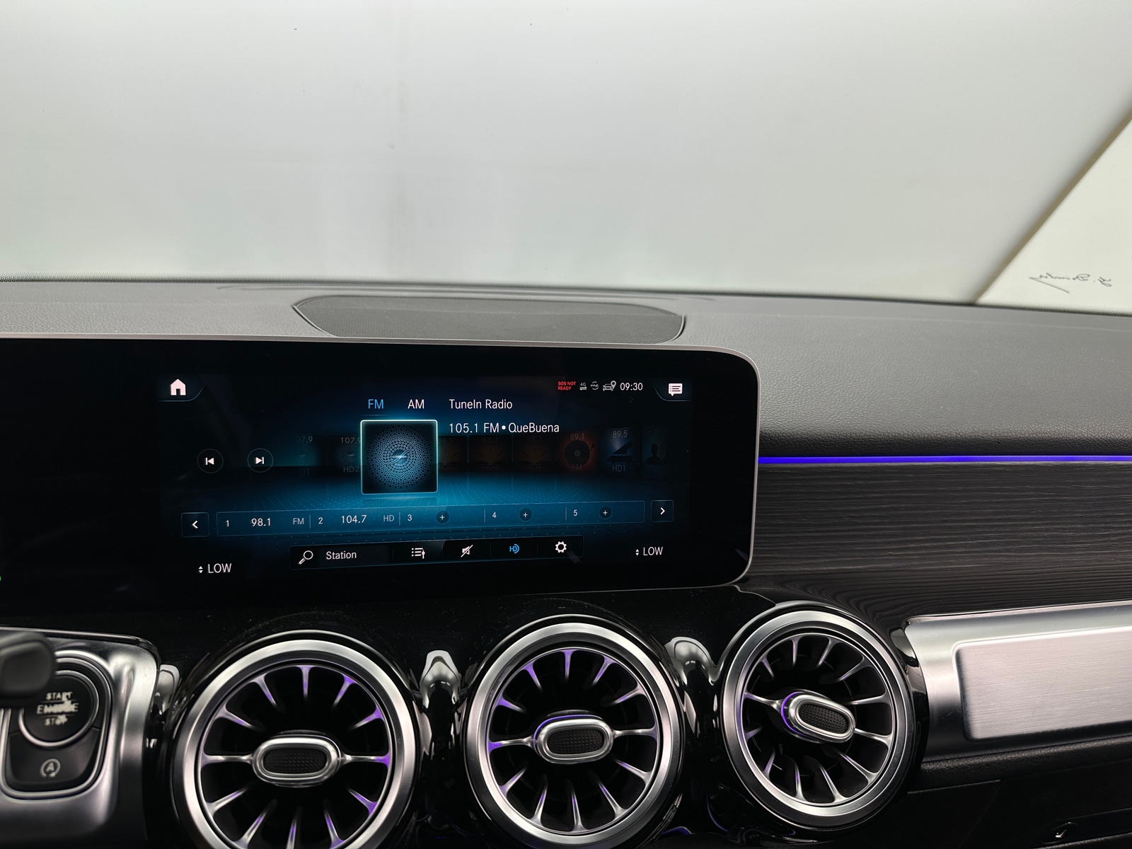 Thumbnail: 2020 Mercedes-Benz GLB - 3