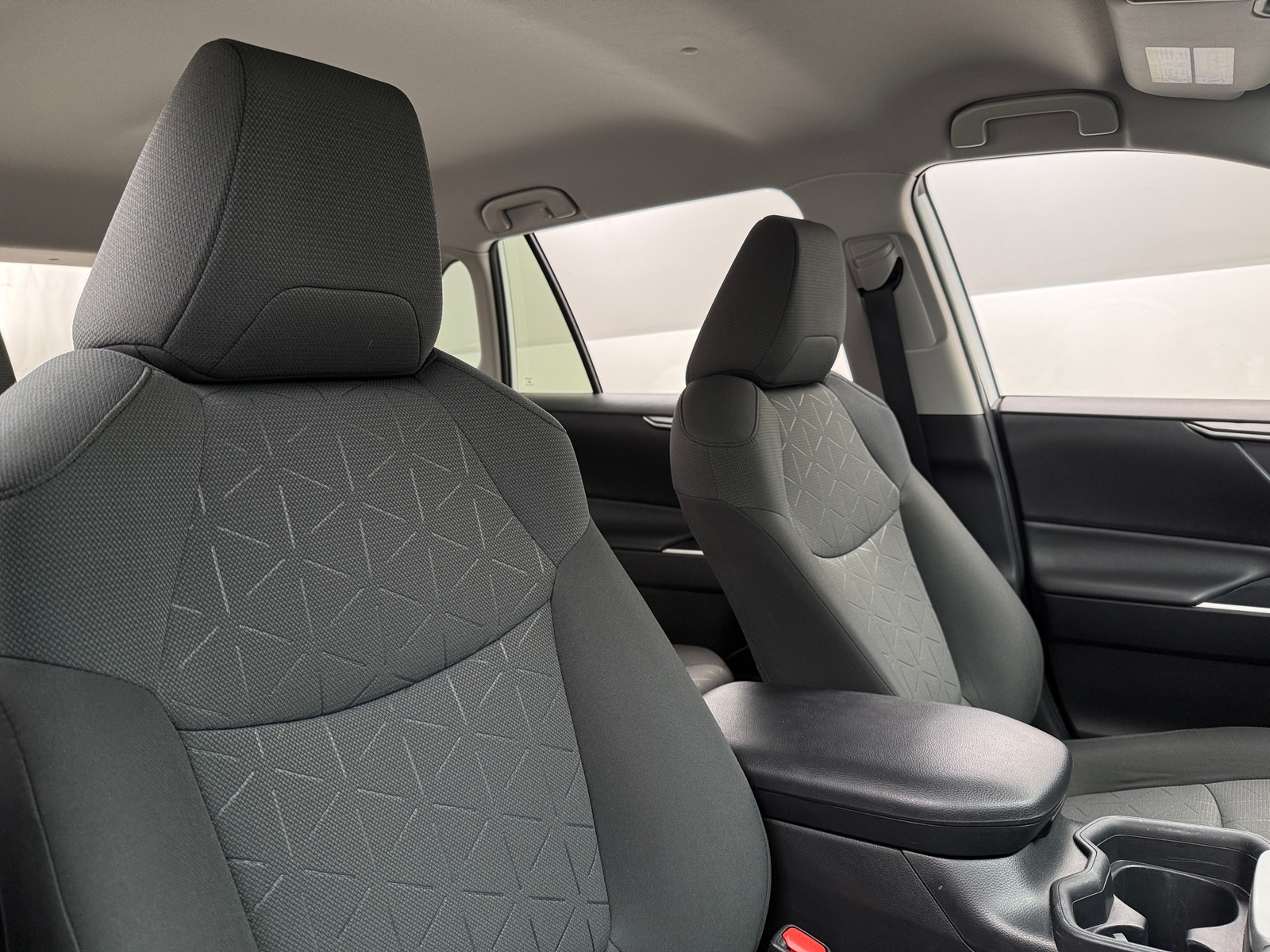 Thumbnail: 2020 Toyota RAV4 - 2