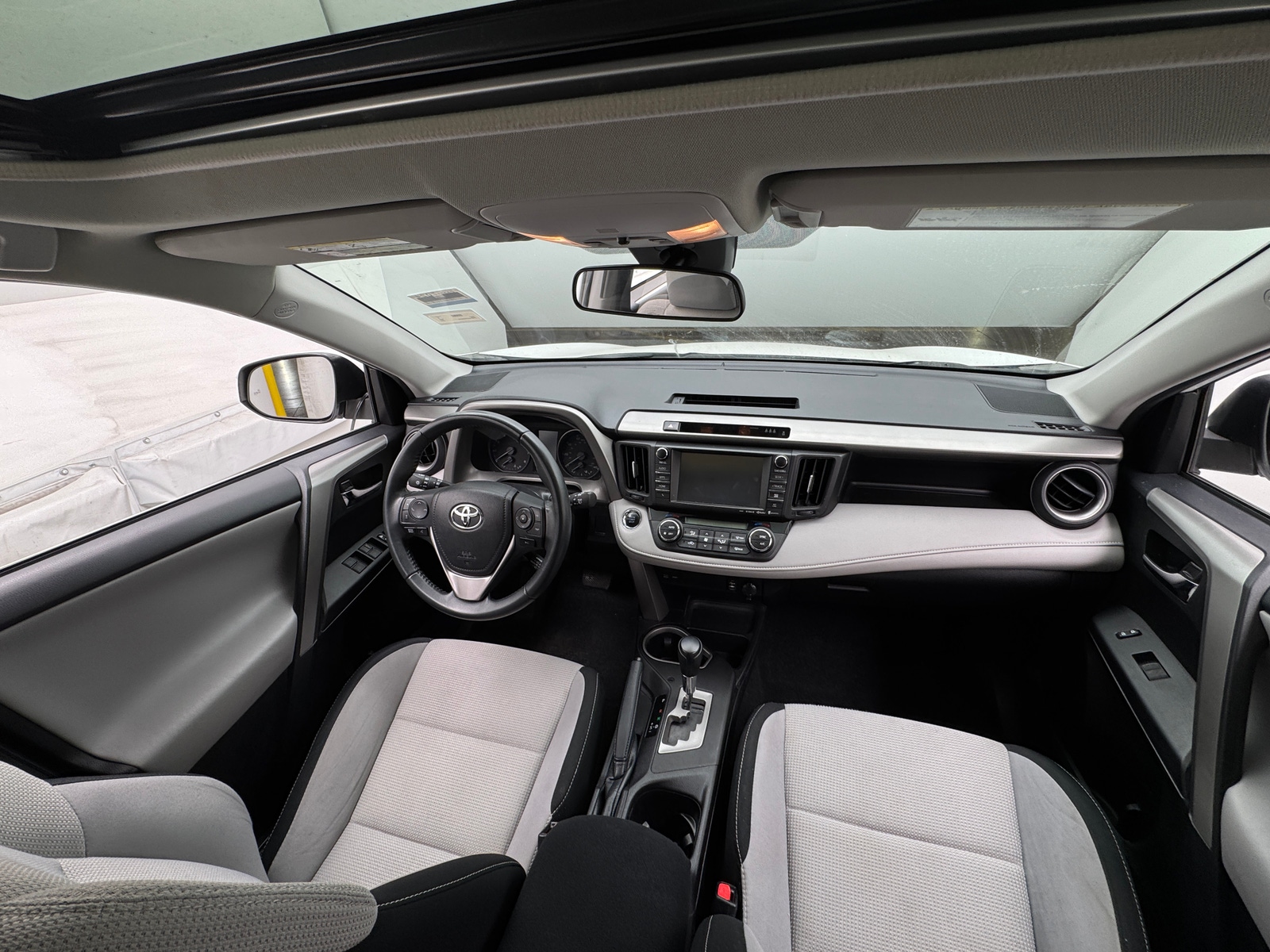 Thumbnail: 2017 Toyota RAV4 - 3