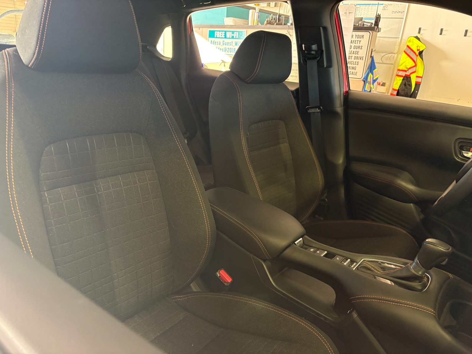 Thumbnail: 2025 Honda HR-V - 2