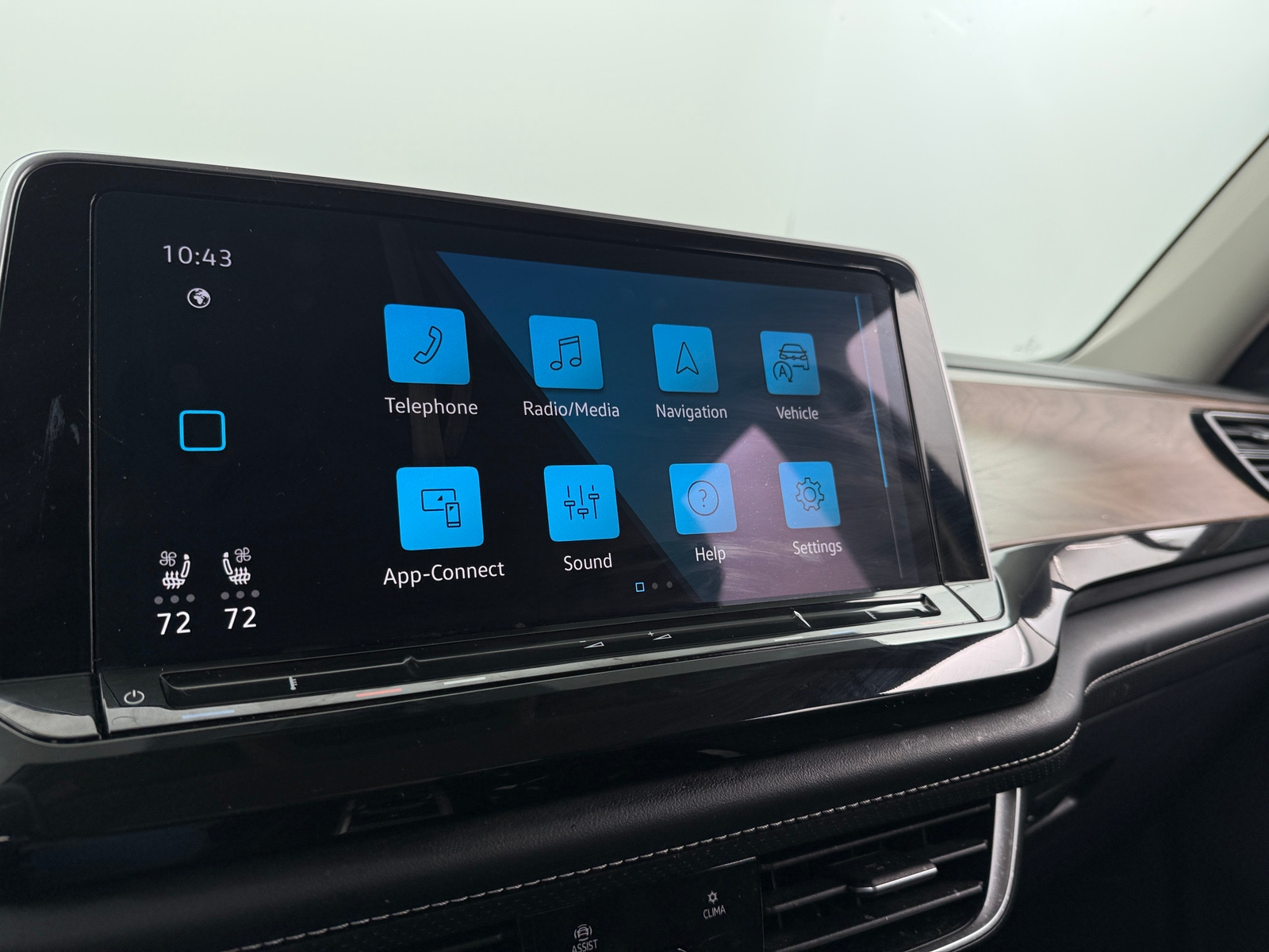 Thumbnail: 2025 Volkswagen Atlas - 3