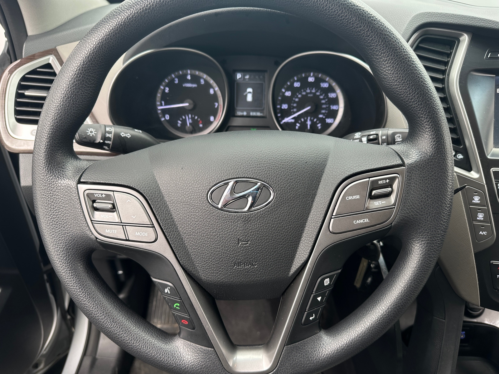 Thumbnail: 2017 Hyundai Santa Fe - 5