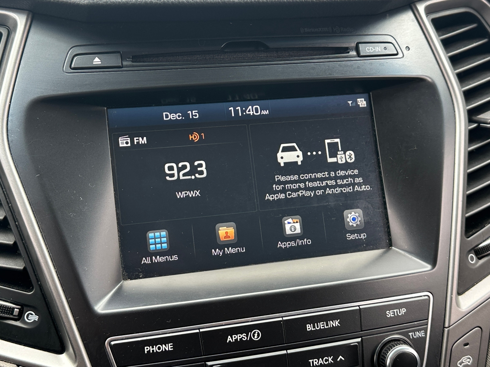 Thumbnail: 2017 Hyundai Santa Fe - 4