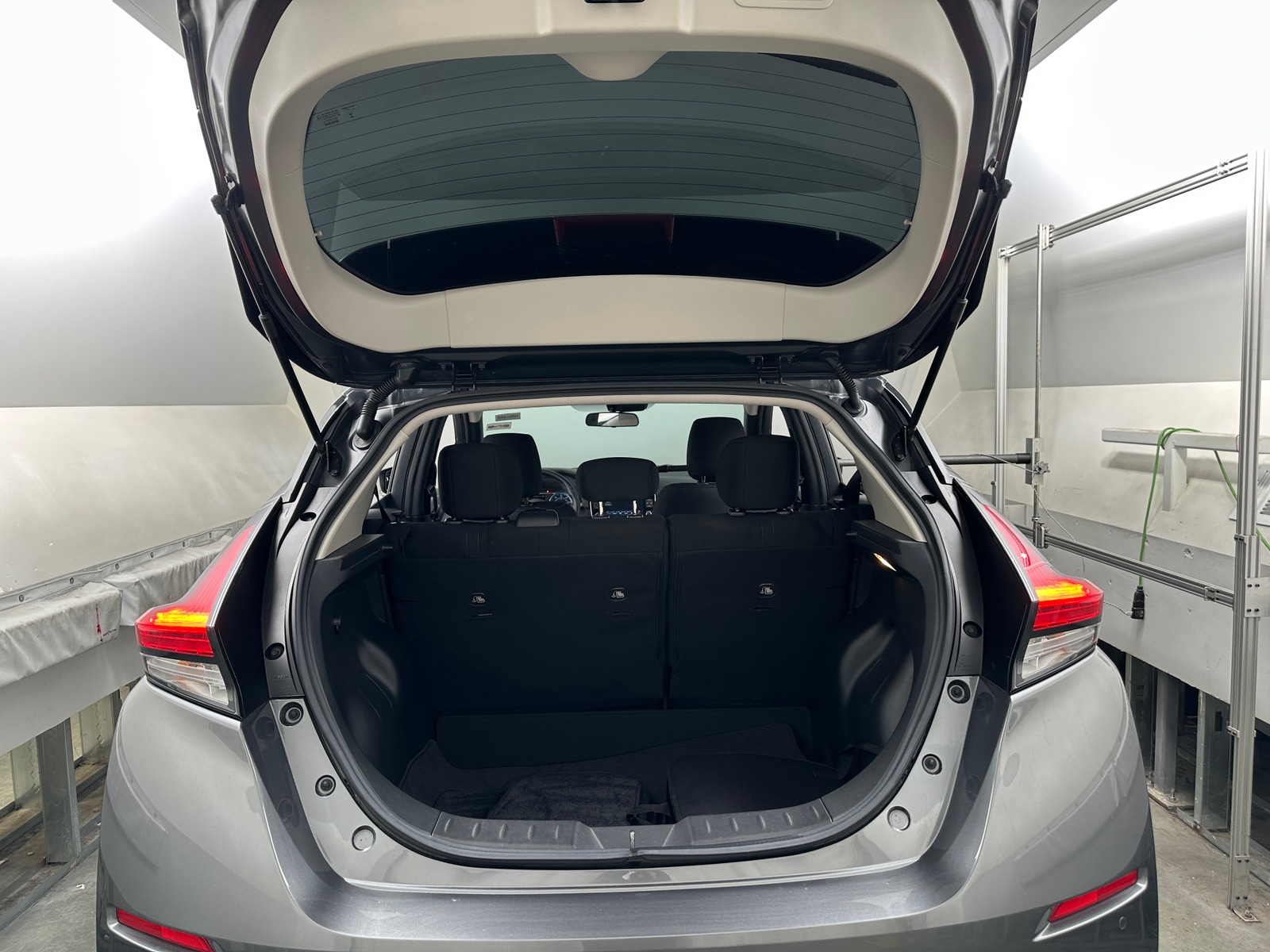 Thumbnail: 2022 Nissan Leaf - 7