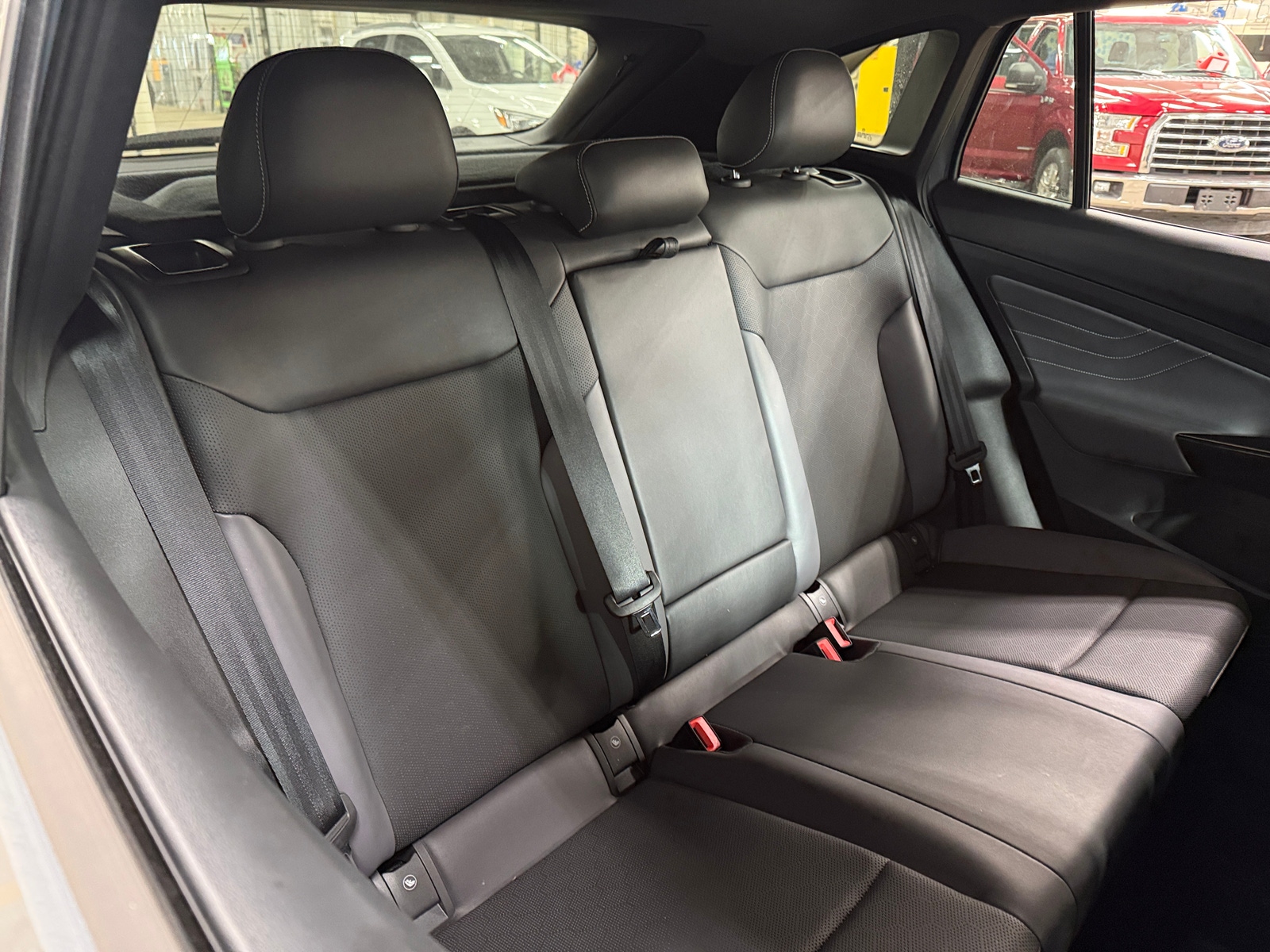 Thumbnail: 2024 Volkswagen ID.4 - 5