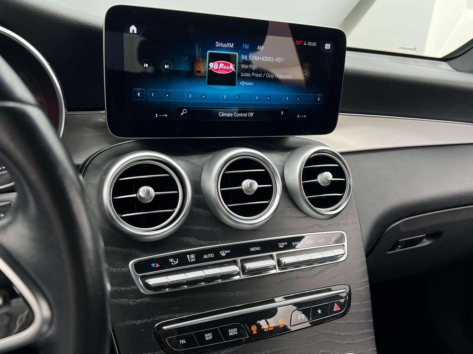 Thumbnail: 2021 Mercedes-Benz GLC - 3