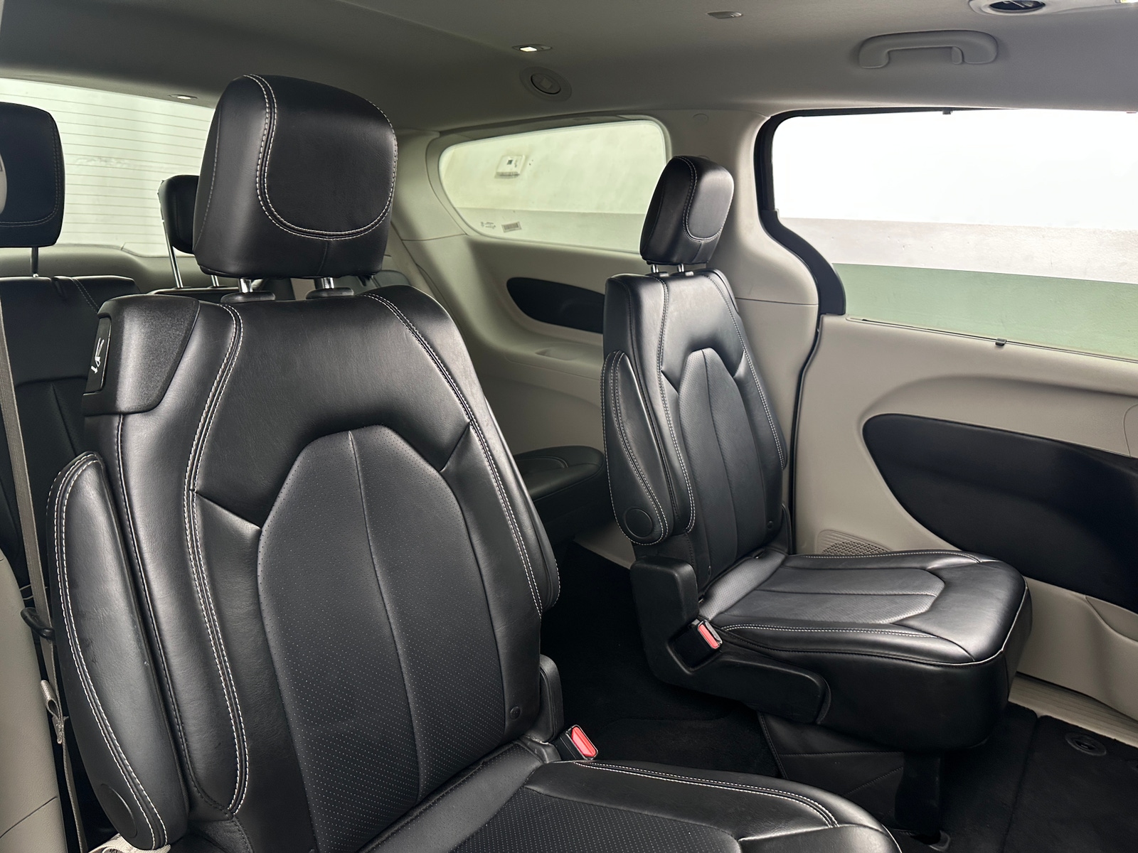 Thumbnail: 2024 Chrysler Pacifica - 5