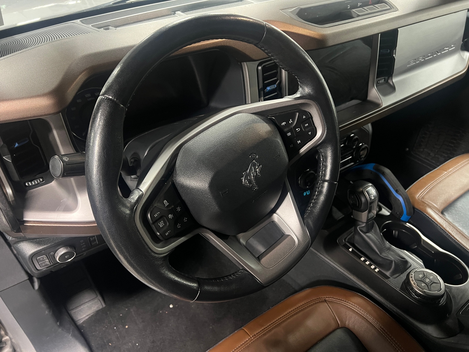 Thumbnail: 2021 Ford Bronco - 5