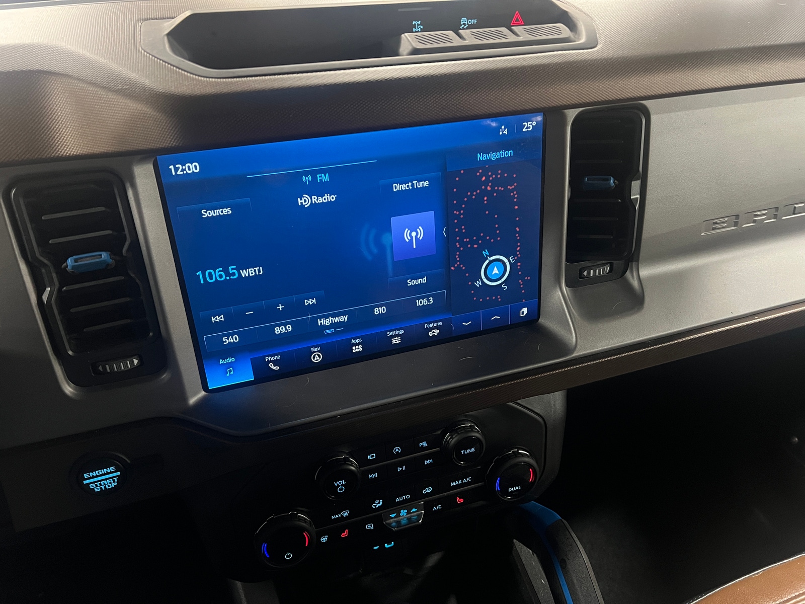 Thumbnail: 2021 Ford Bronco - 4