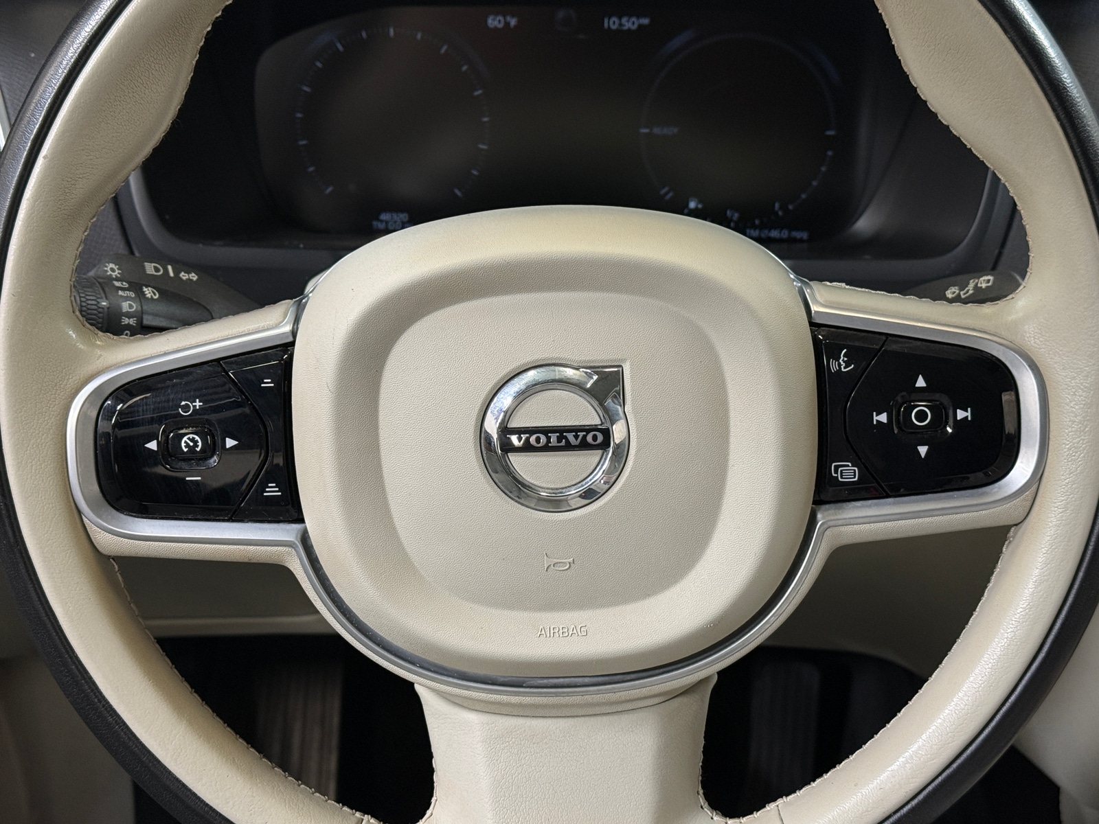 Thumbnail: 2021 Volvo XC90 - 4