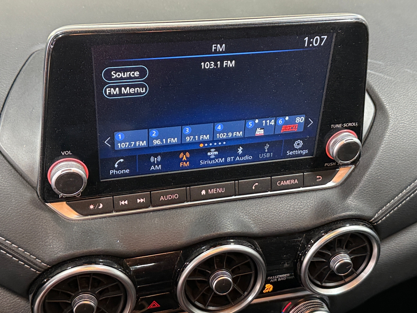 Thumbnail: 2021 Nissan Sentra - 4