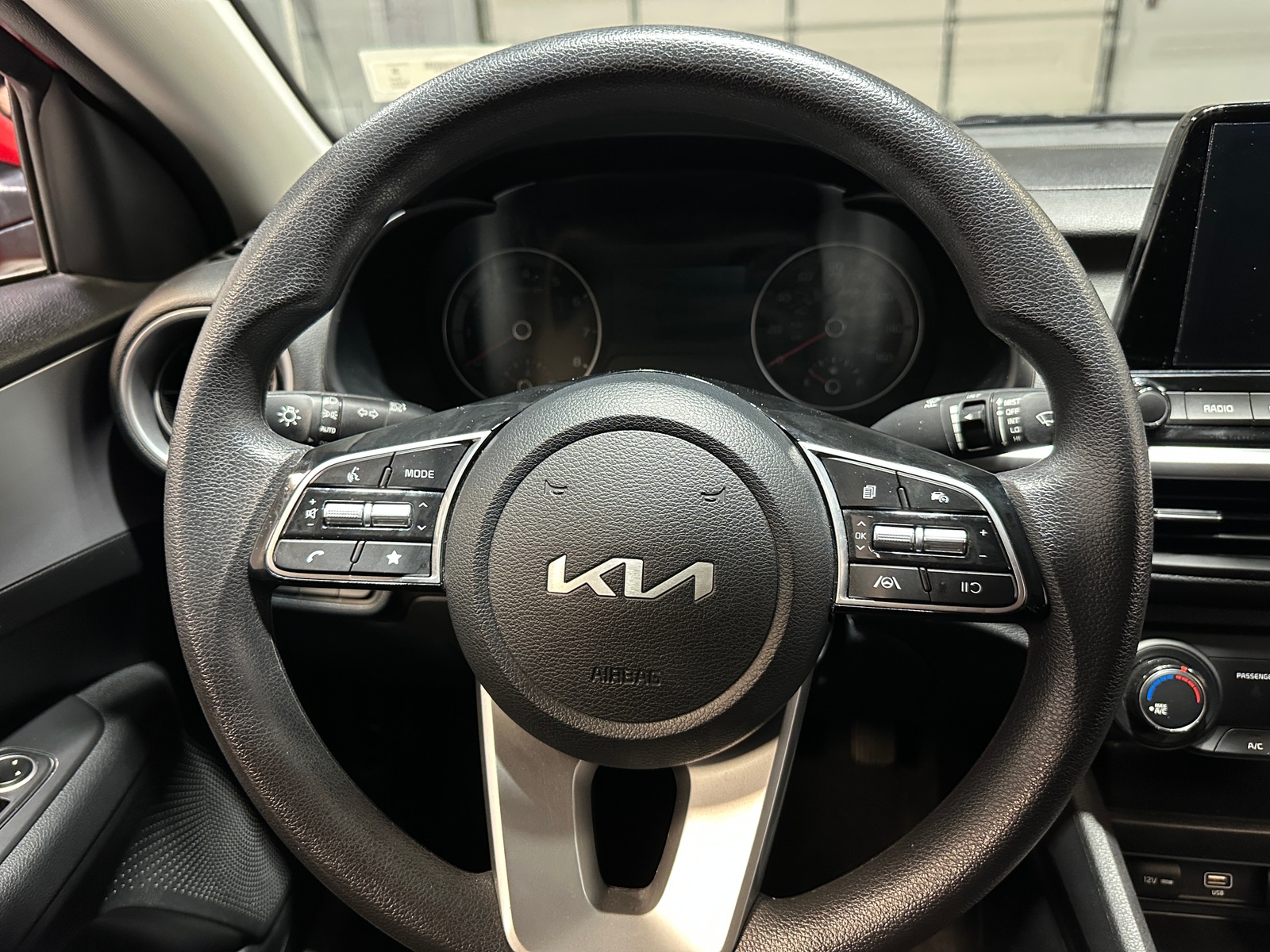 Thumbnail: 2024 Kia Forte - 5