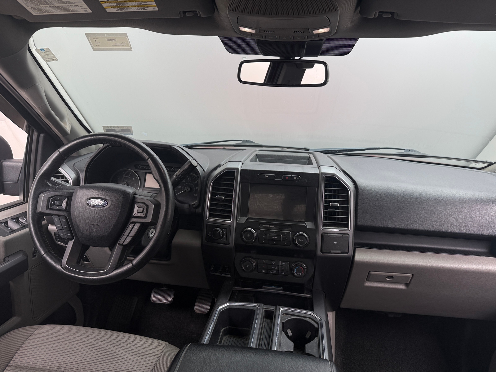 Thumbnail: 2019 Ford Econoline - 3