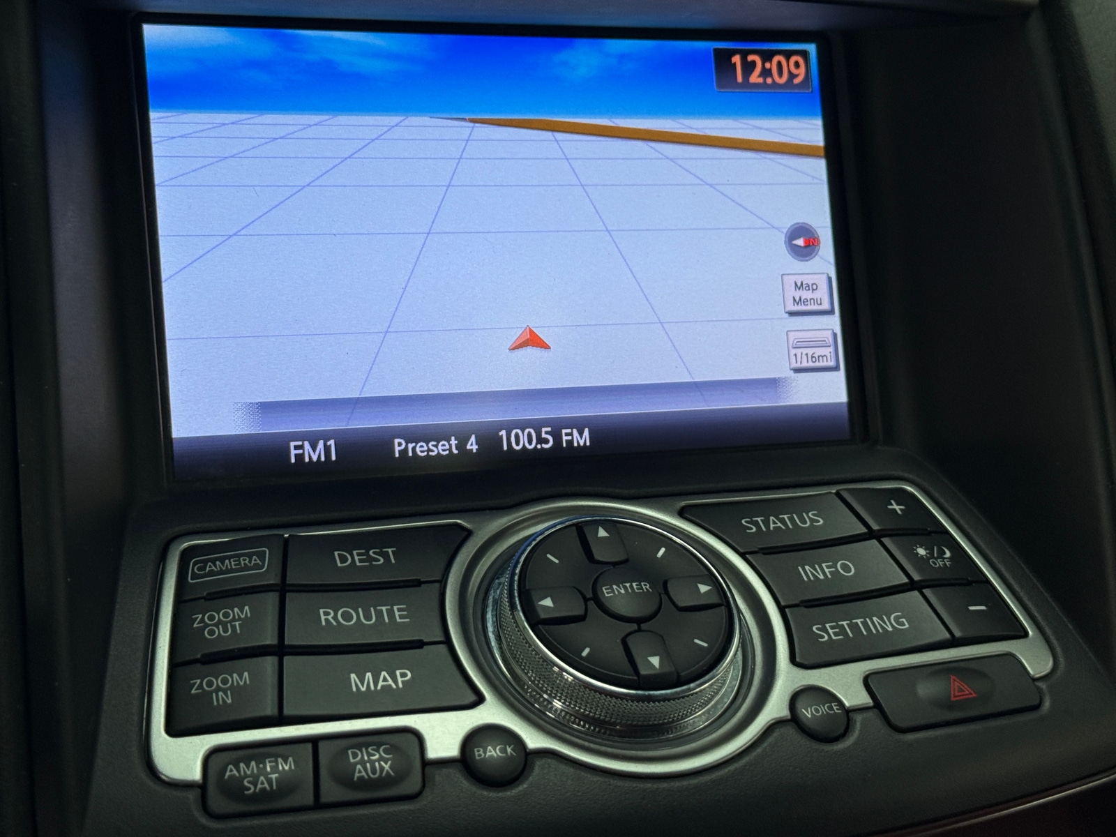 Thumbnail: 2017 INFINITI QX50 - 3