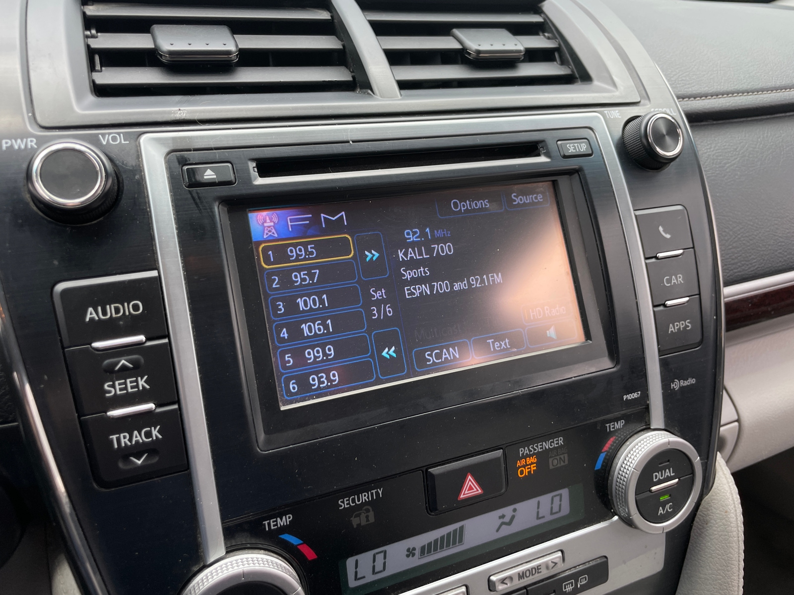 Thumbnail: 2013 Toyota Camry - 3