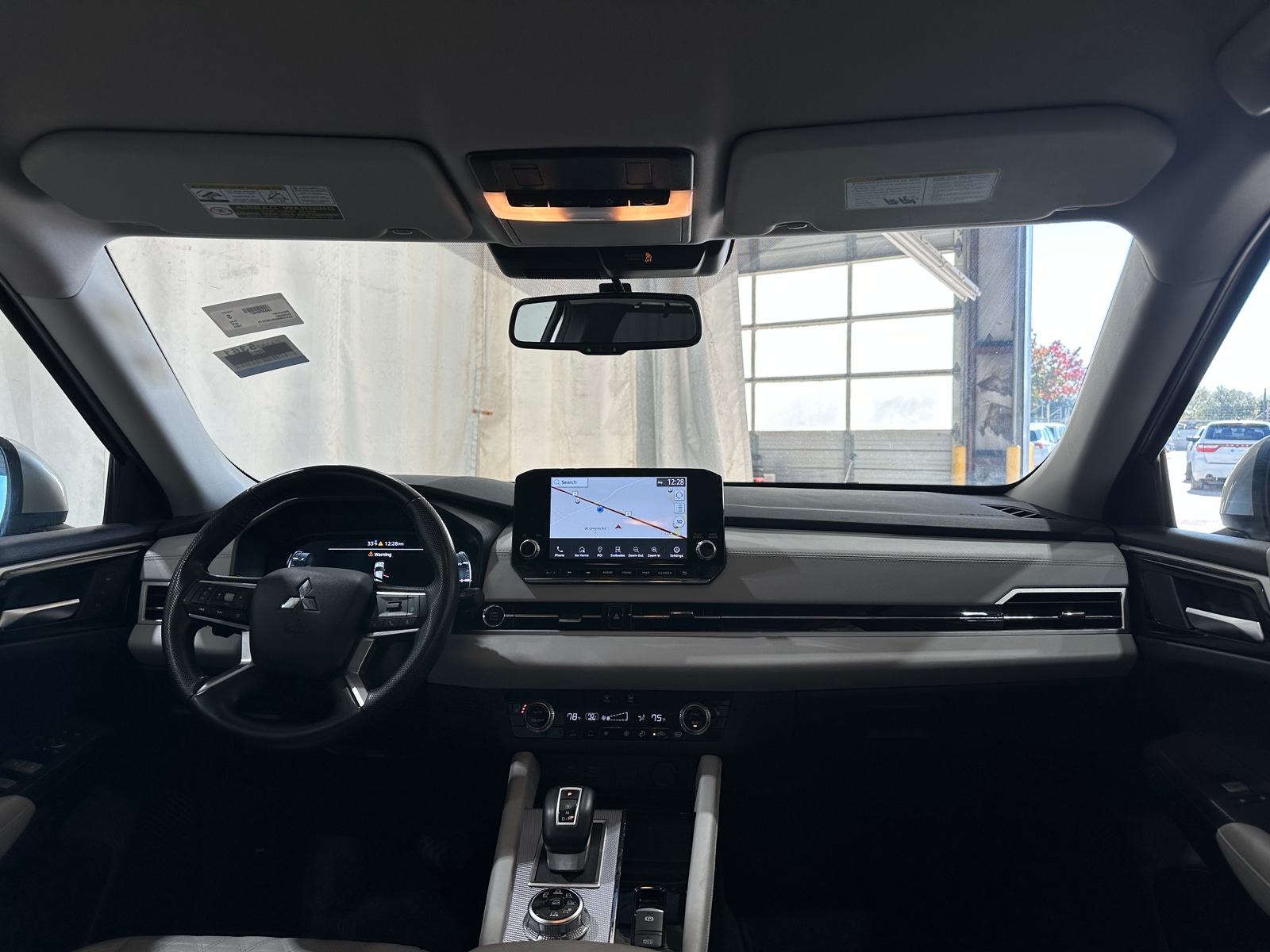 Thumbnail: 2024 Mitsubishi Outlander - 2