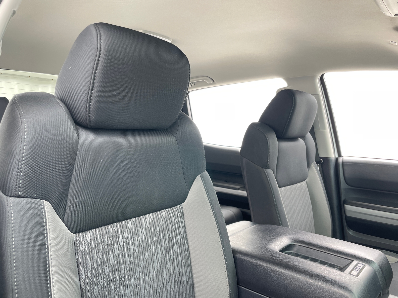 Thumbnail: 2019 Toyota Tundra - 2