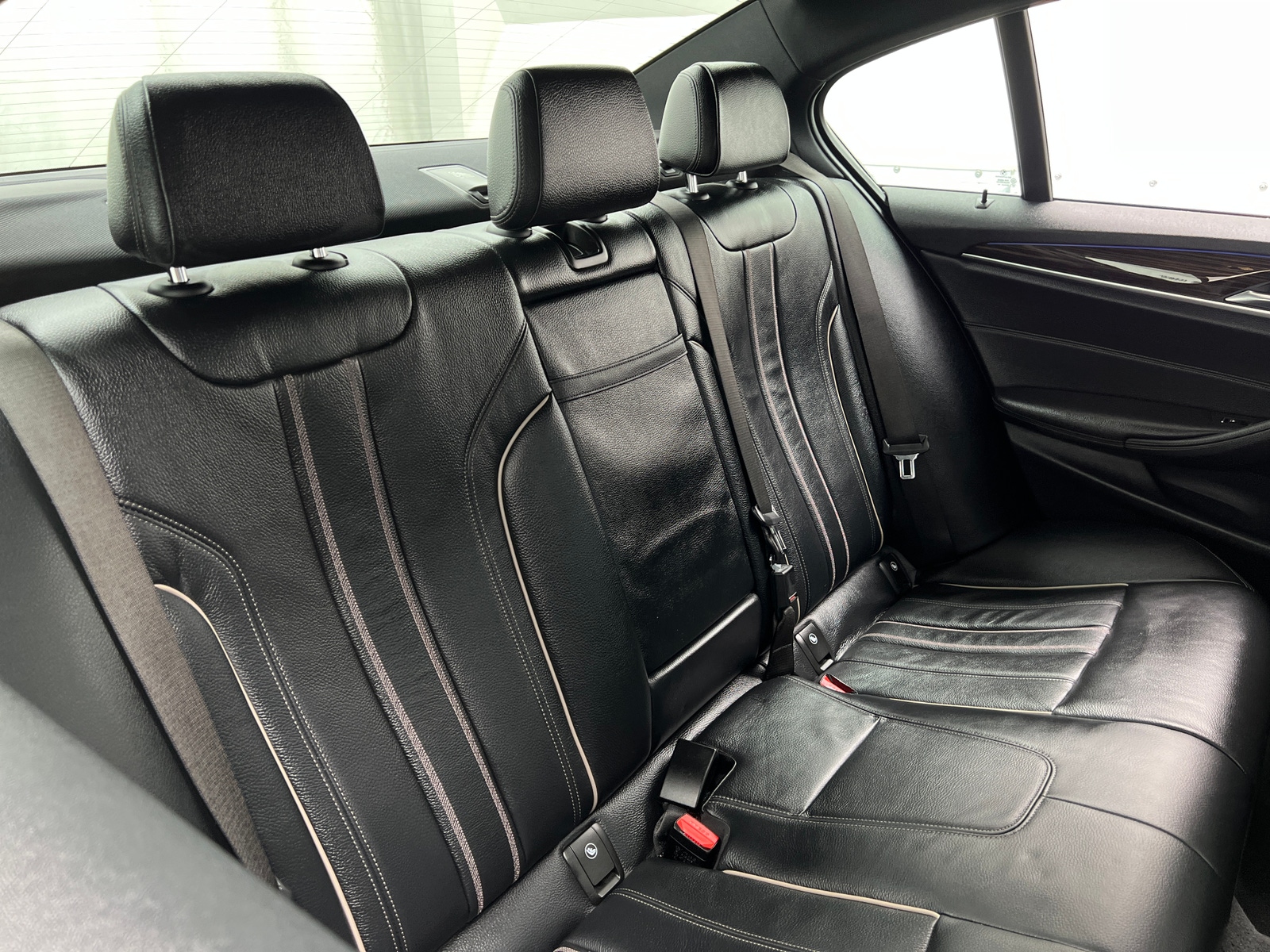 Thumbnail: 2018 BMW 5 Series - 5