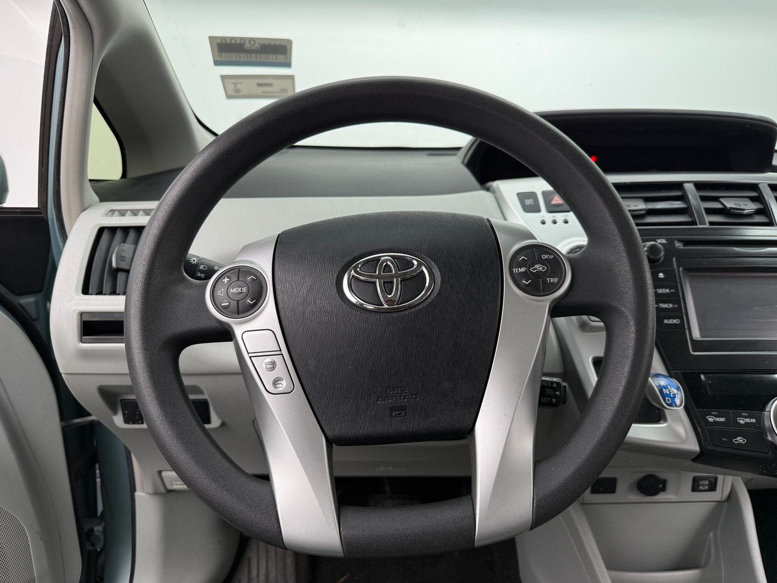 Thumbnail: 2013 Toyota Prius v - 5