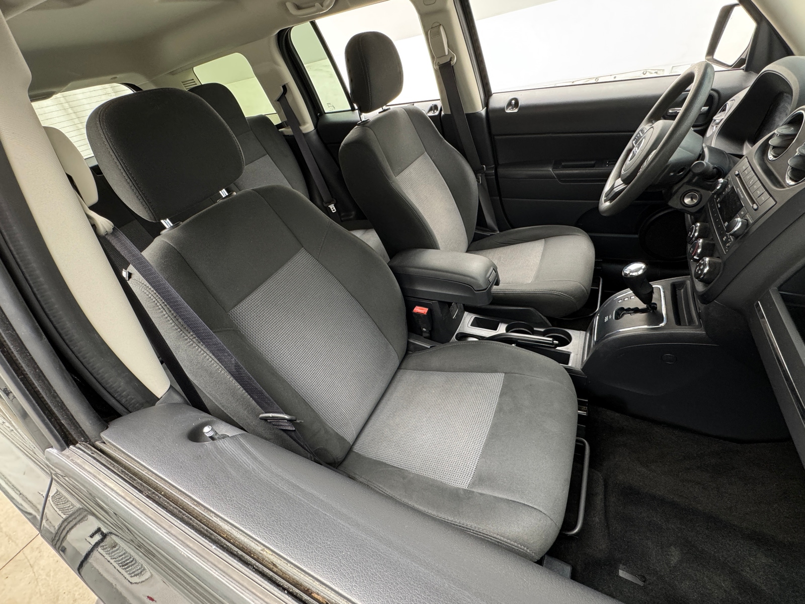 Thumbnail: 2016 Jeep Patriot - 2