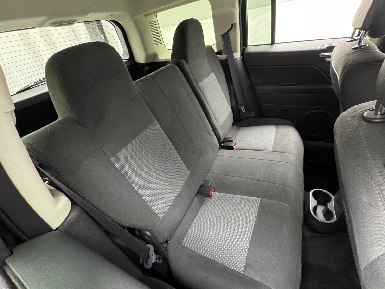 Thumbnail: 2016 Jeep Patriot - 6