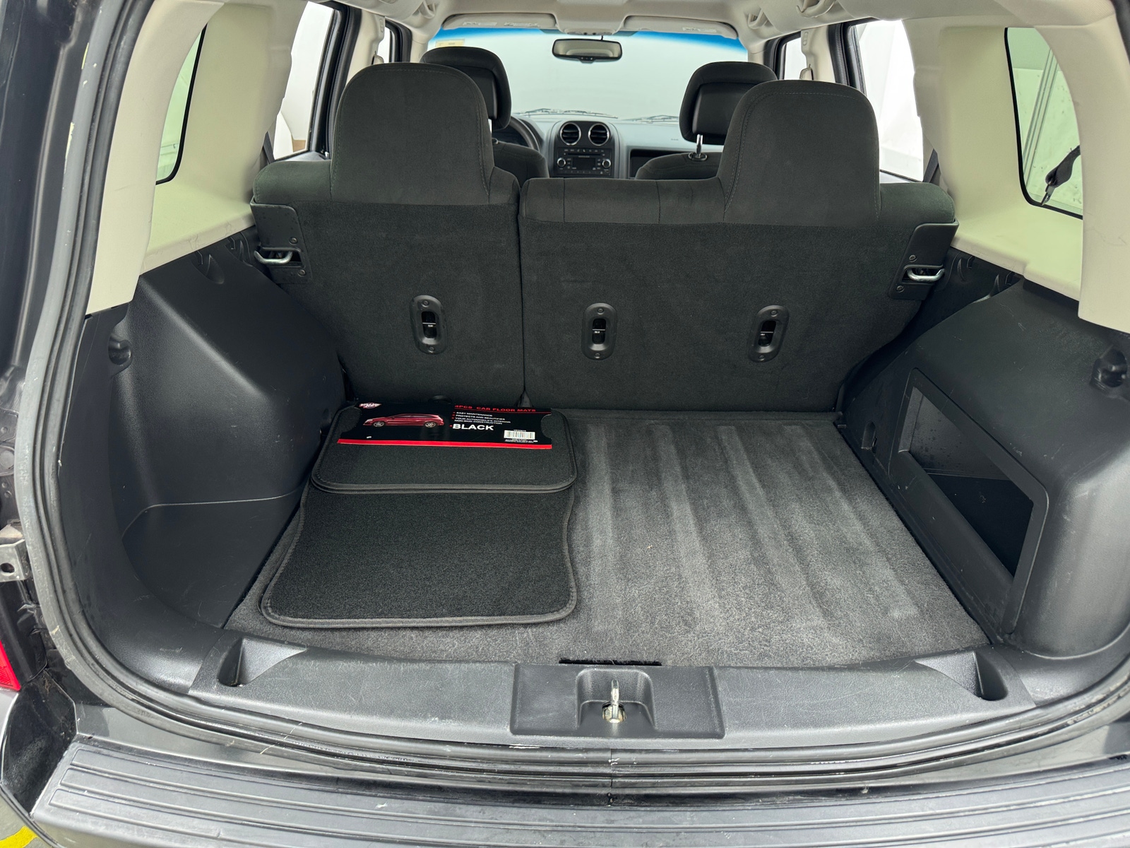 Thumbnail: 2016 Jeep Patriot - 7