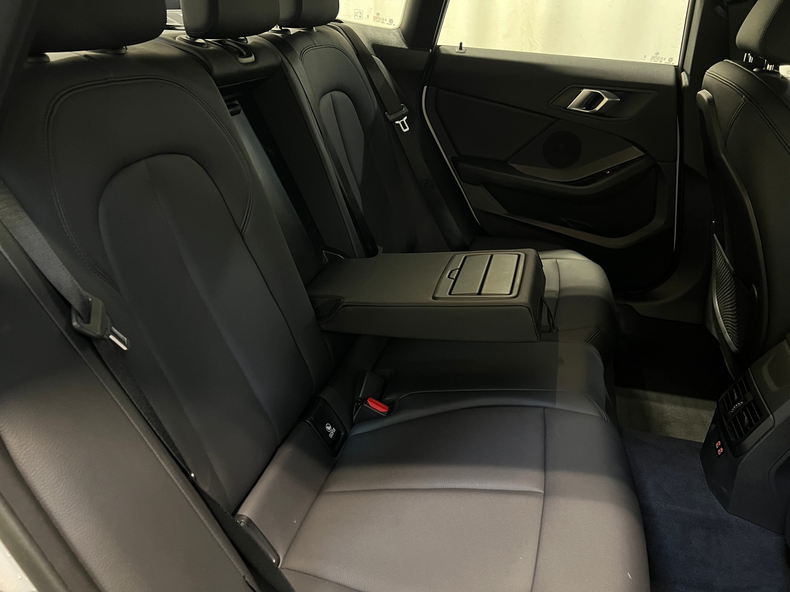 Thumbnail: 2024 BMW 2 Series - 5