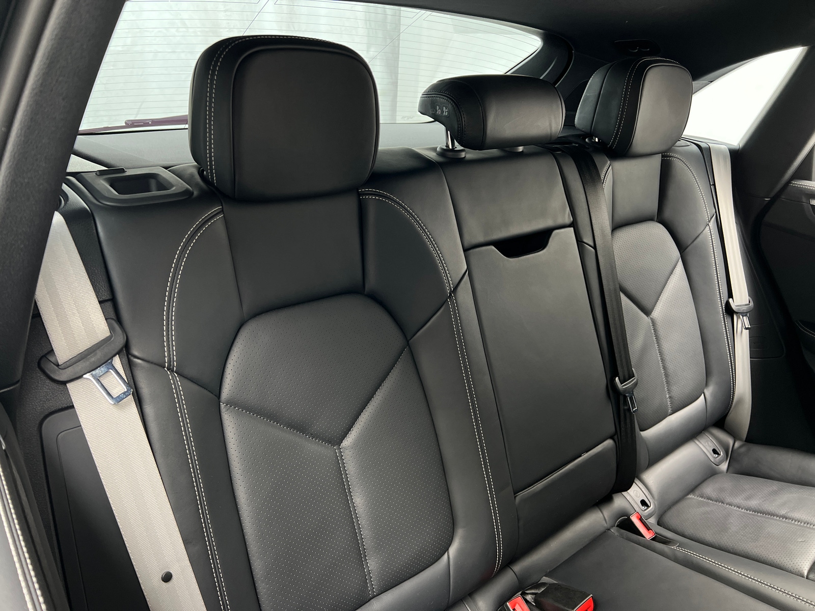 Thumbnail: 2022 Porsche Macan - 5