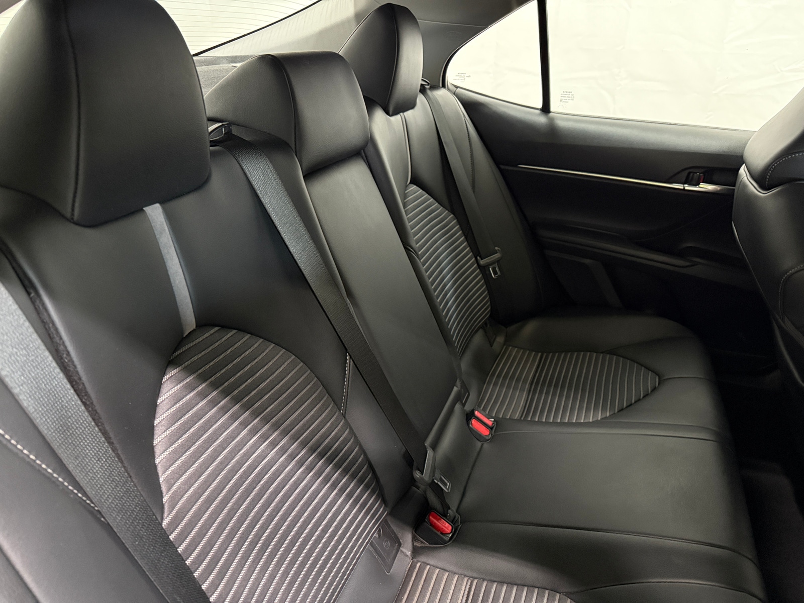 Thumbnail: 2021 Toyota Camry - 5