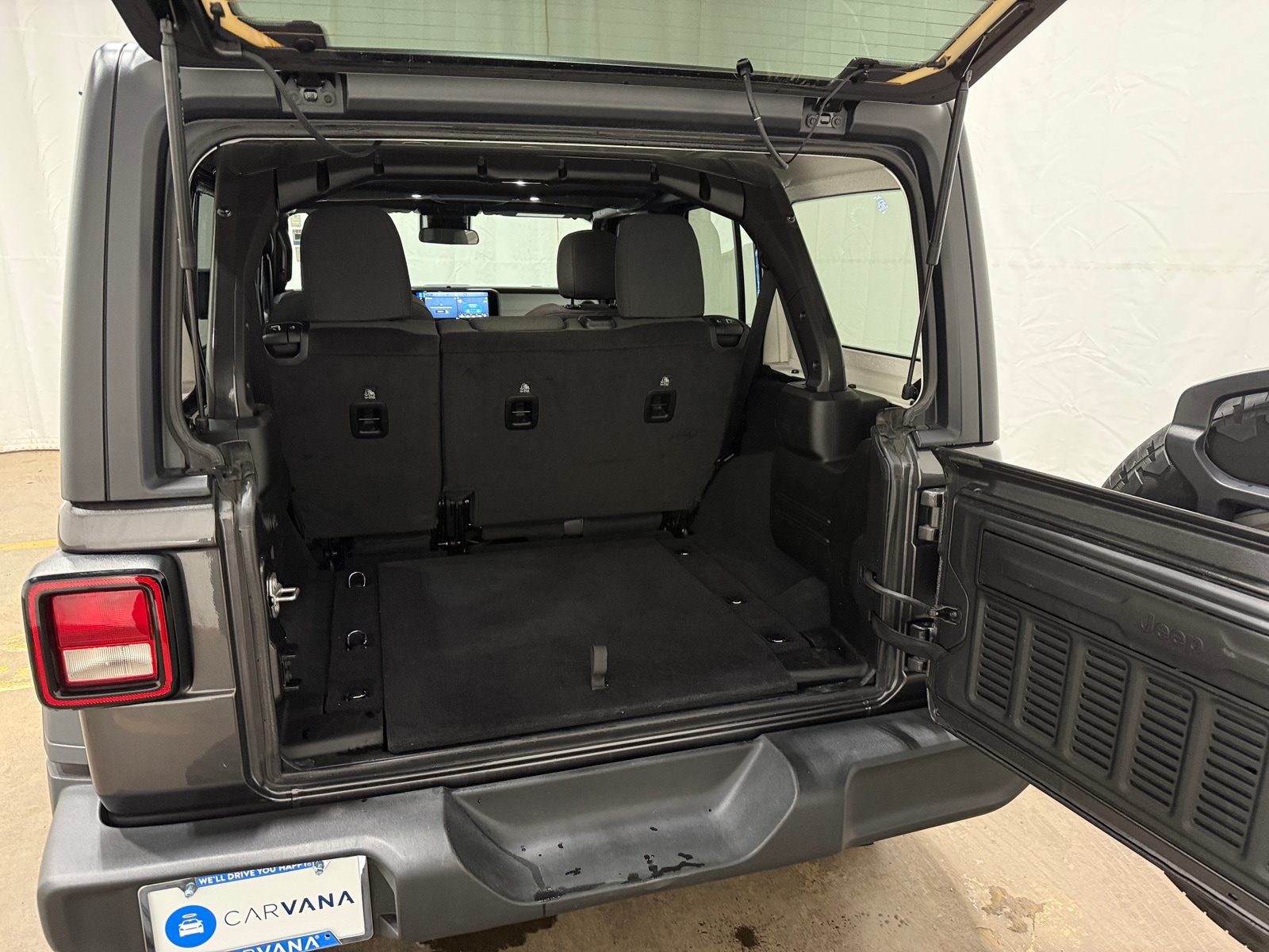 Thumbnail: 2025 Jeep Wrangler - 7