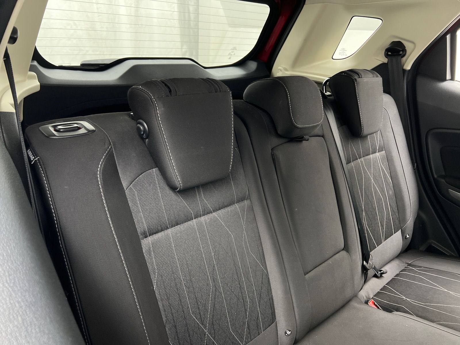 Thumbnail: 2018 Ford EcoSport - 6