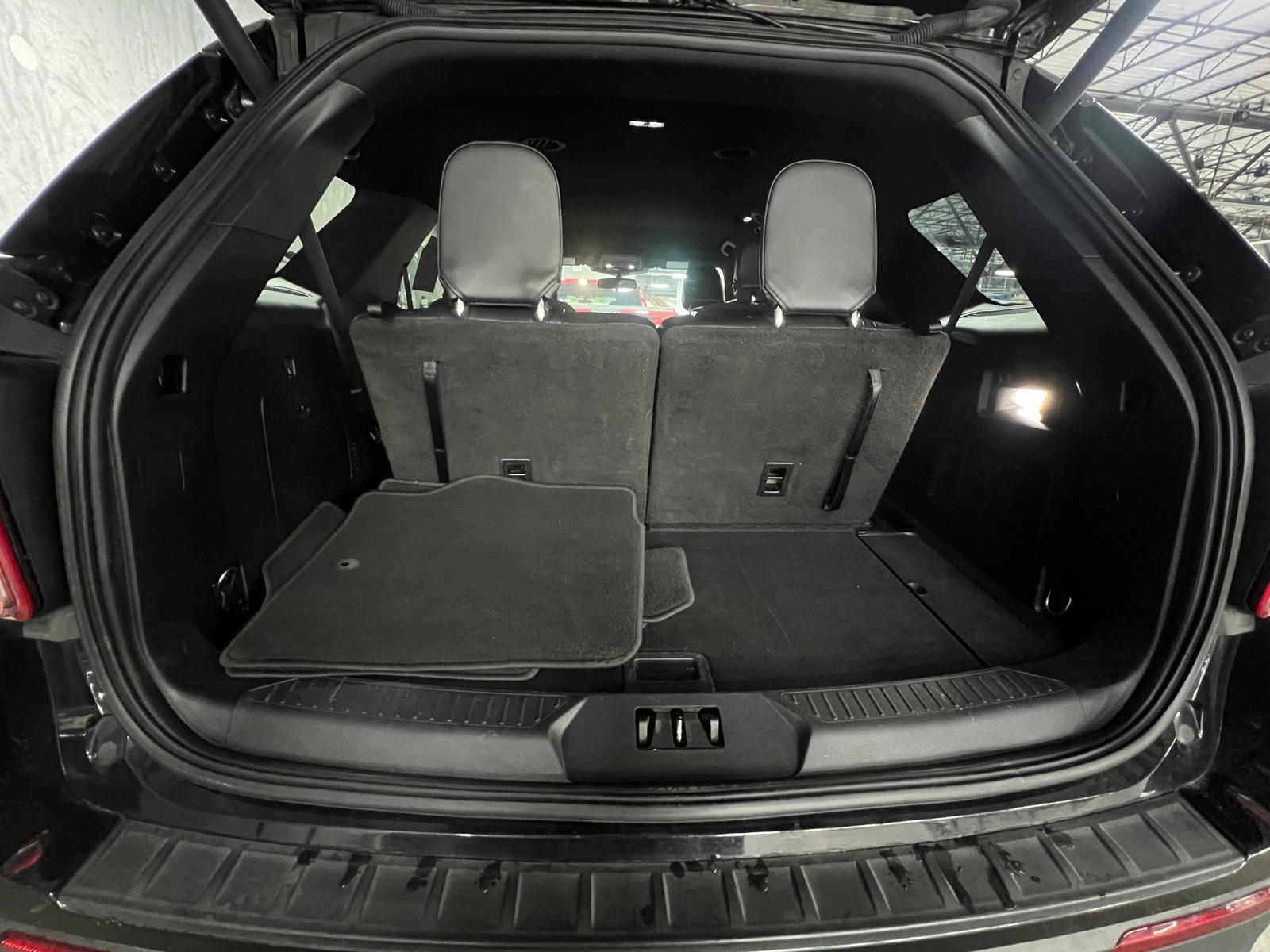 Thumbnail: 2020 Ford Explorer - 7